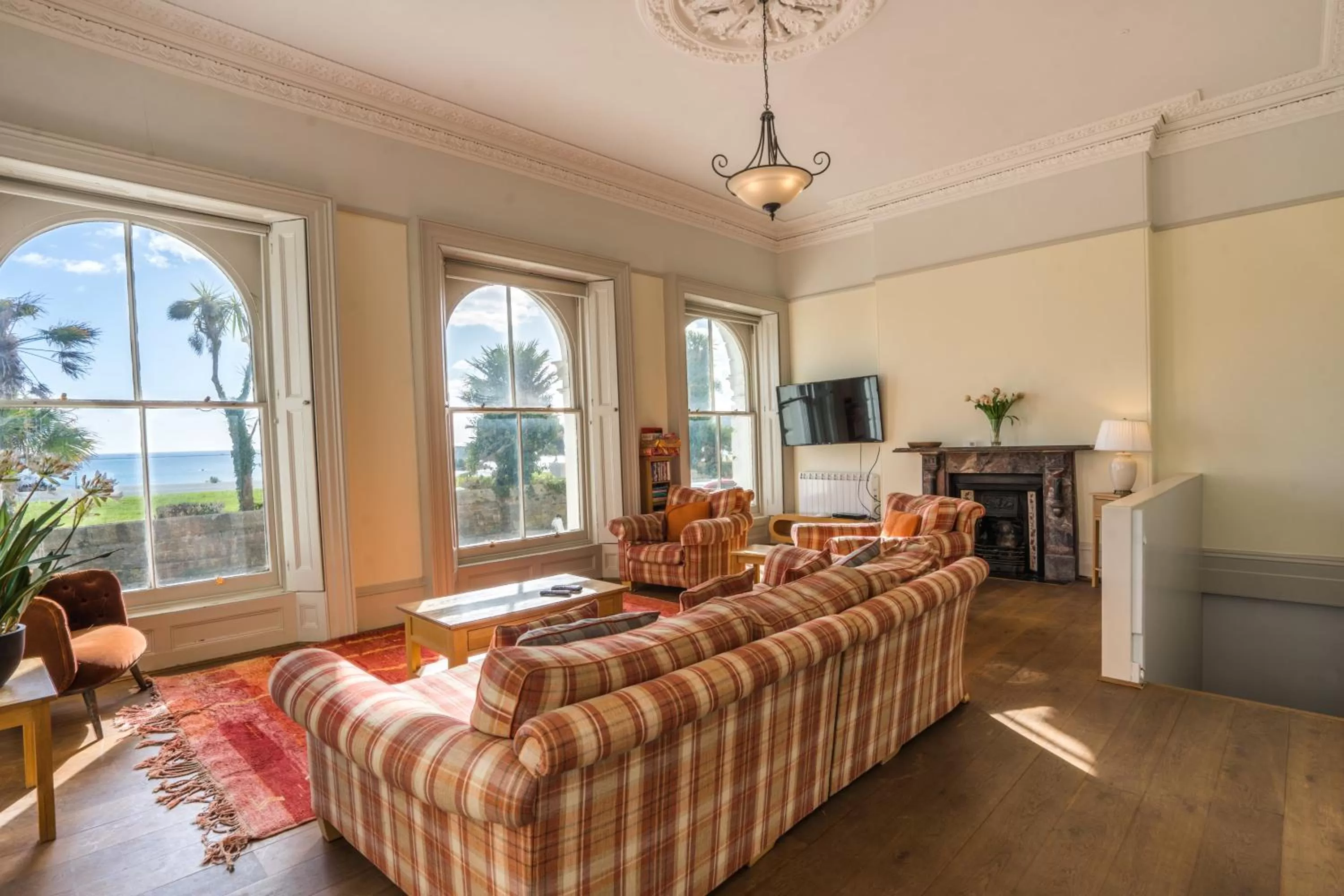 Living room in 1 Elliot Terrace