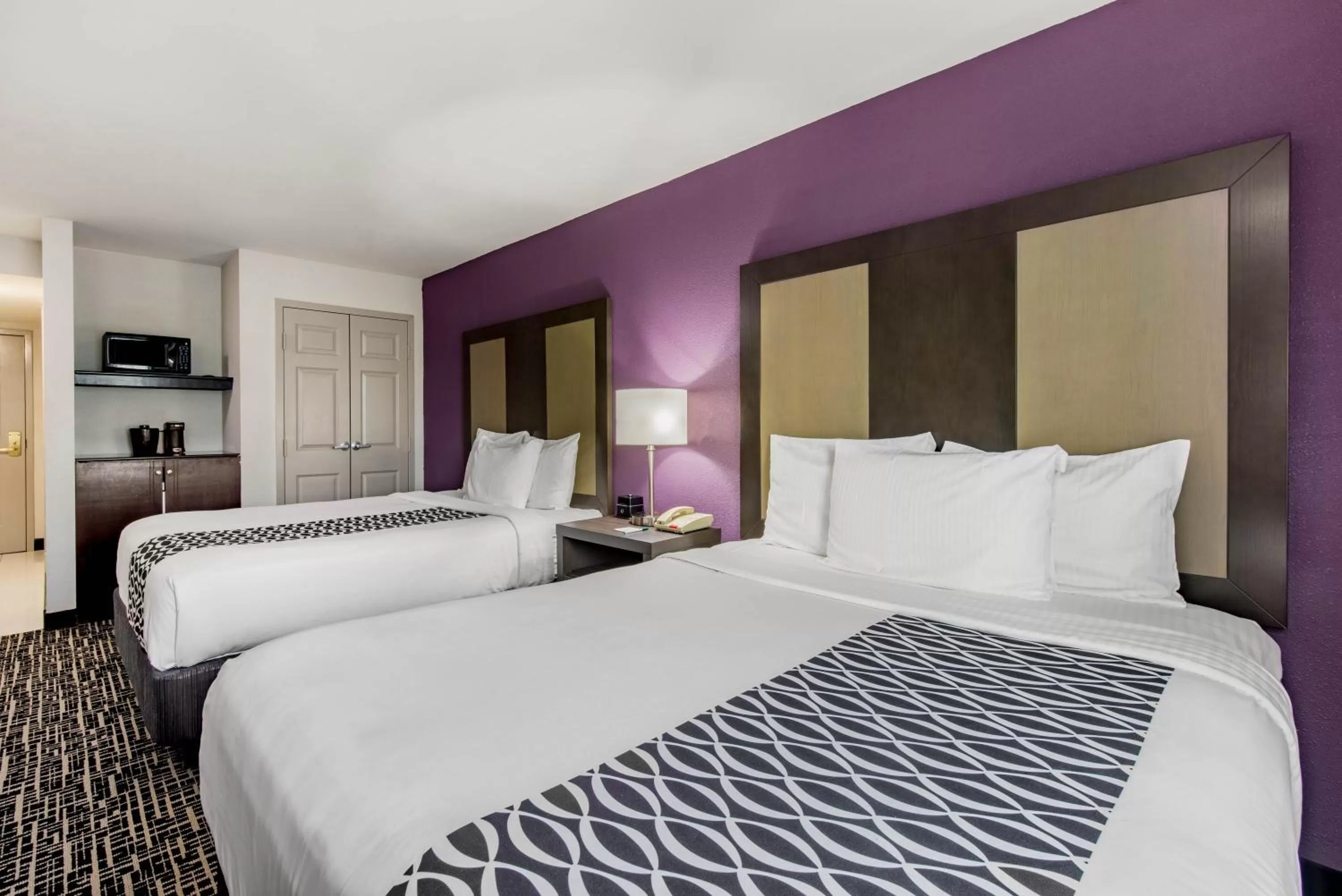 Bedroom, Bed in La Quinta Inn by Wyndham West Long Branch NJ Shore Area