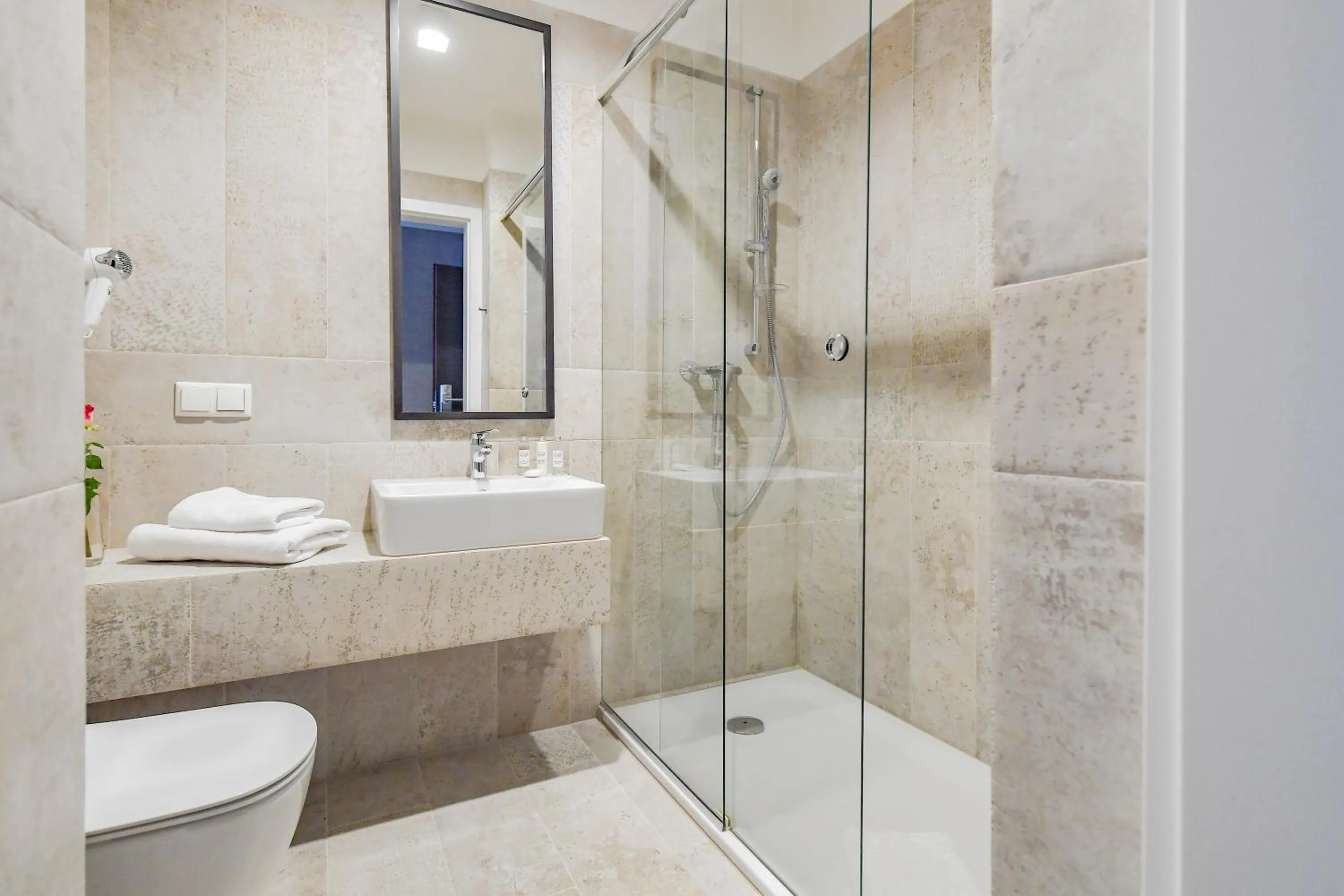 Bathroom in Lubhotel