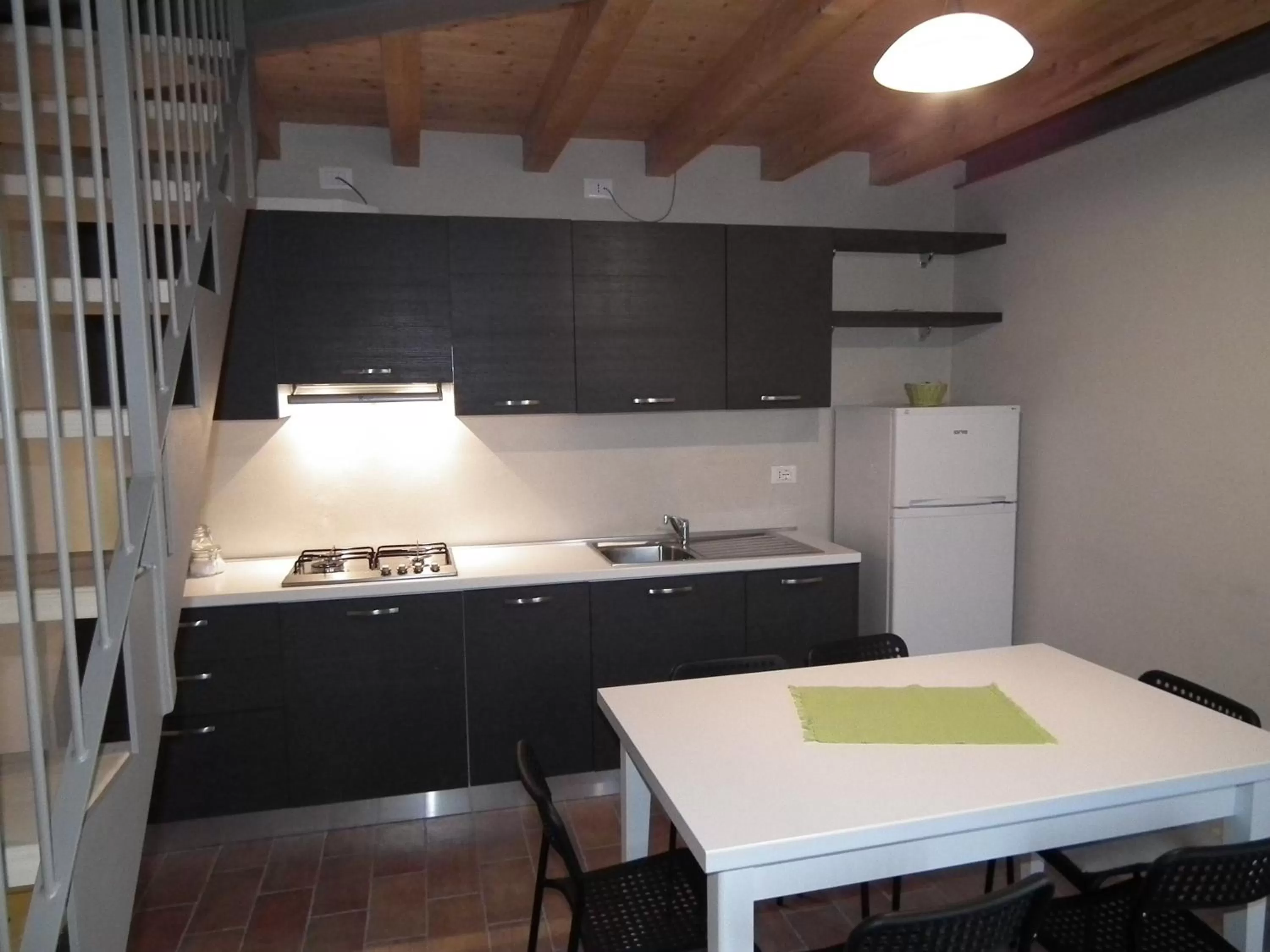 Kitchen or kitchenette in L'Isolo b&b e case vacanza