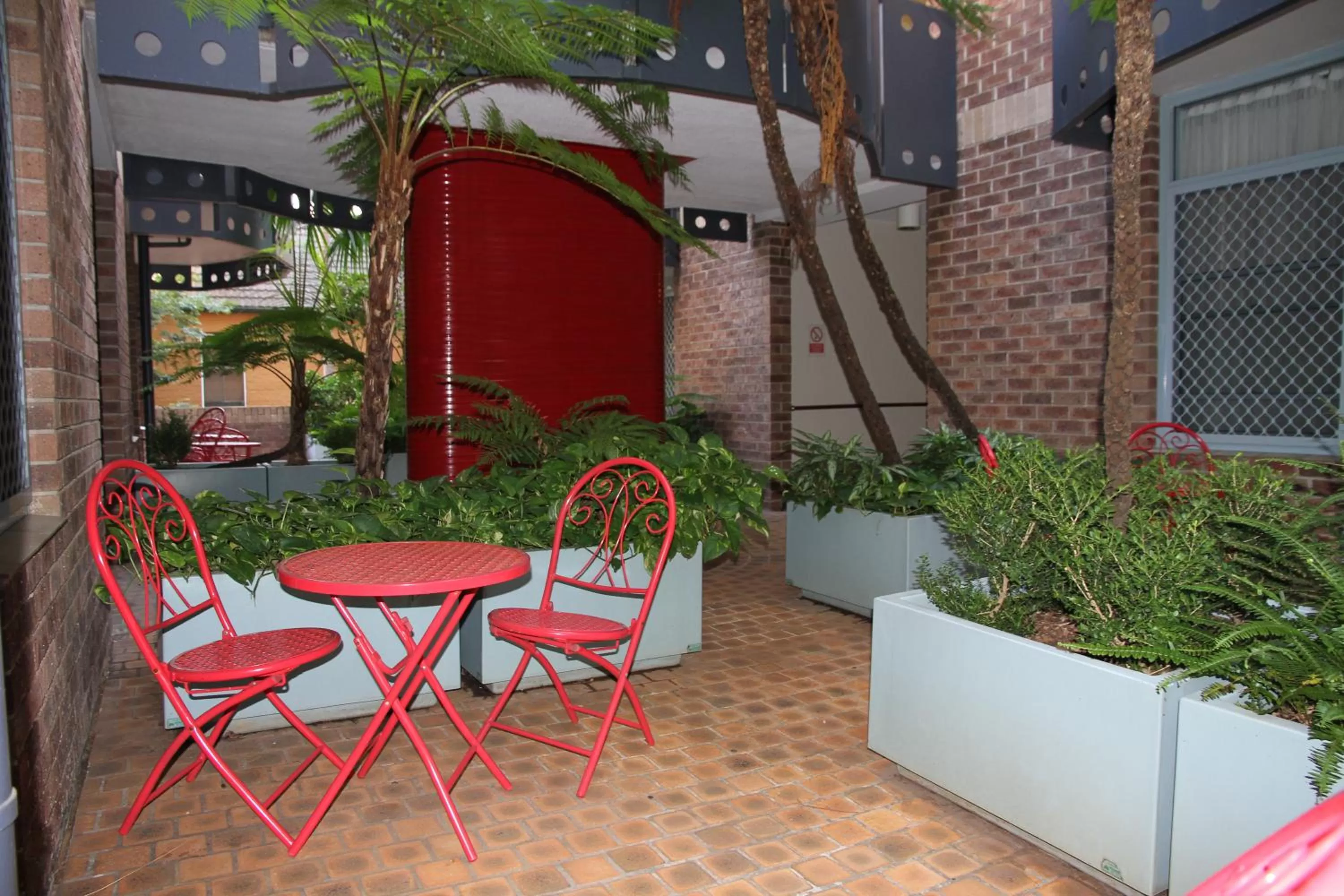 Balcony/Terrace in Mariners Court Hotel Sydney