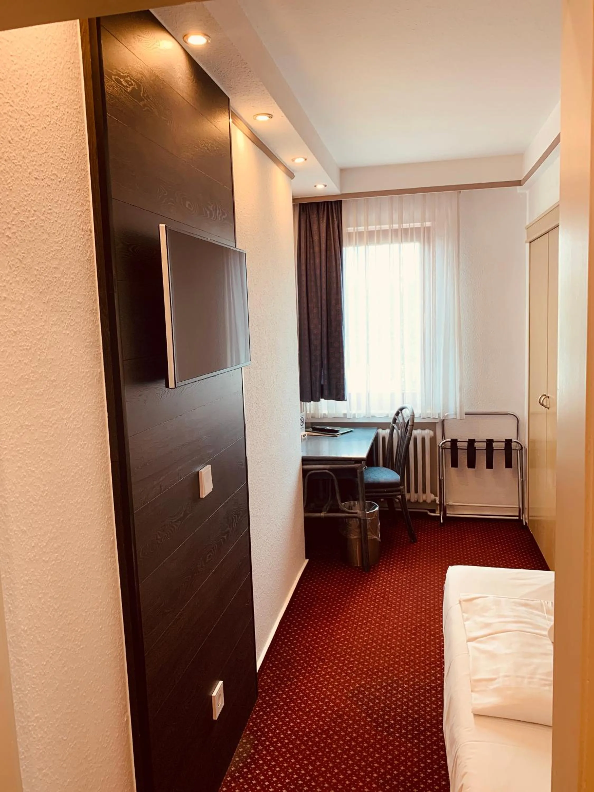 Bedroom, Bed in Hotel Kunibert der Fiese - Superior