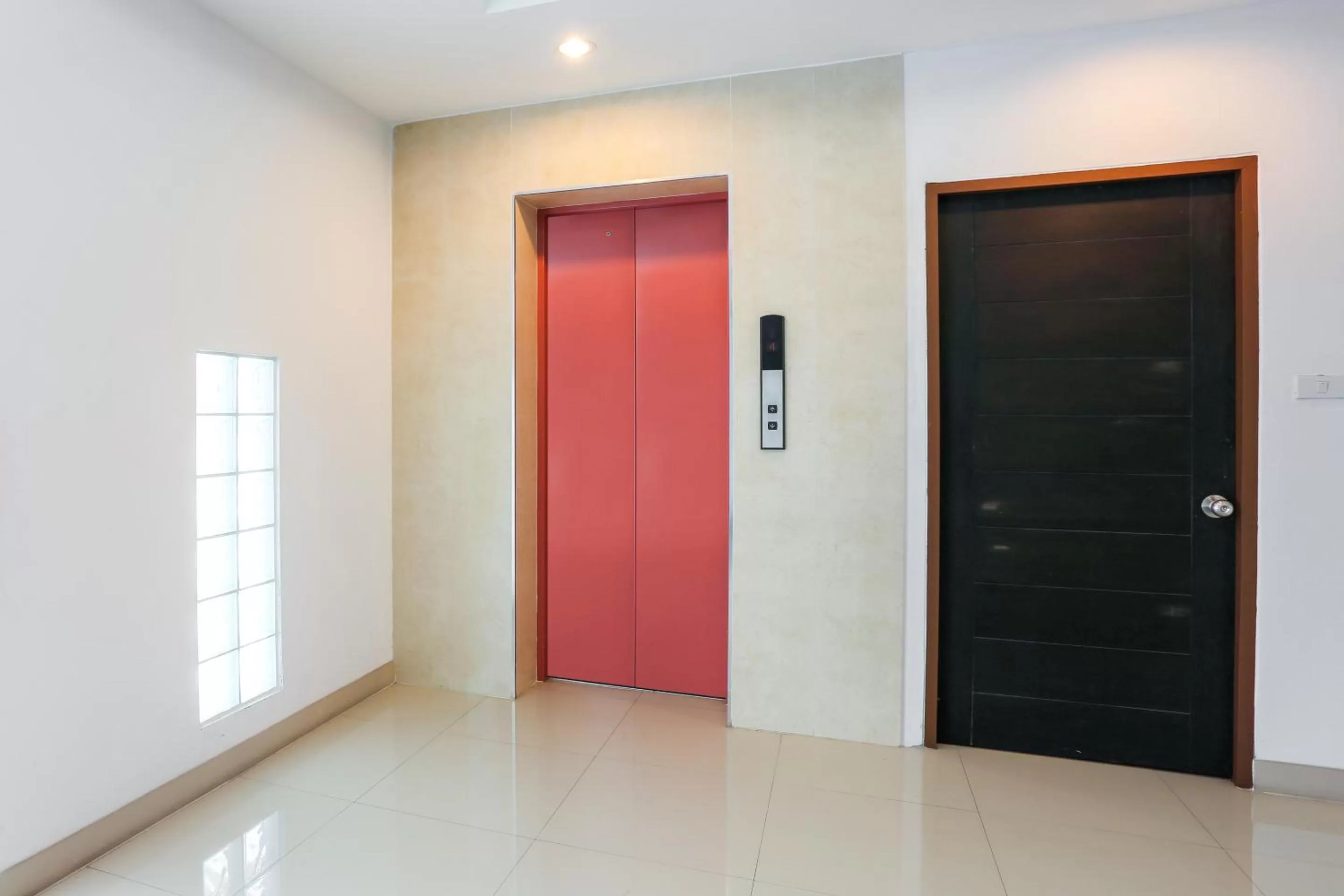 Area and facilities in V-twin Donjan Service Apartment