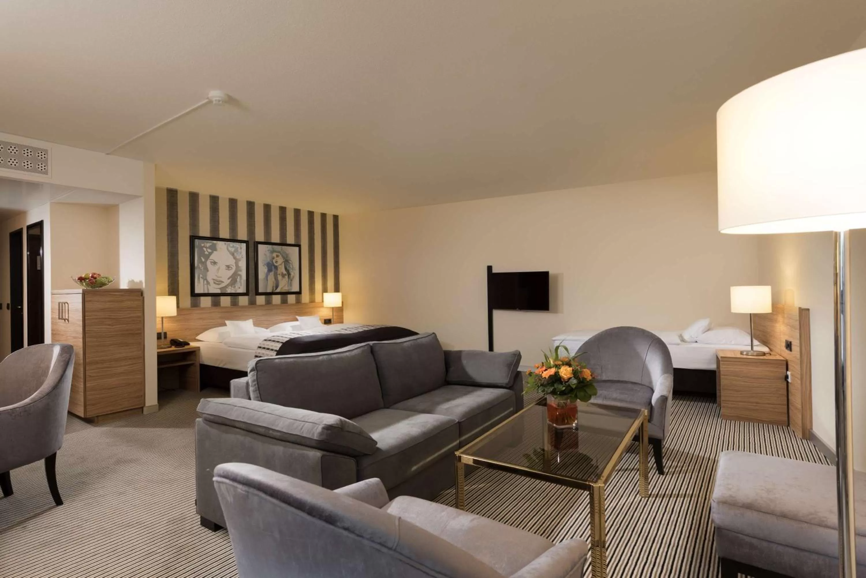 Seating area in Maritim Hotel Königswinter