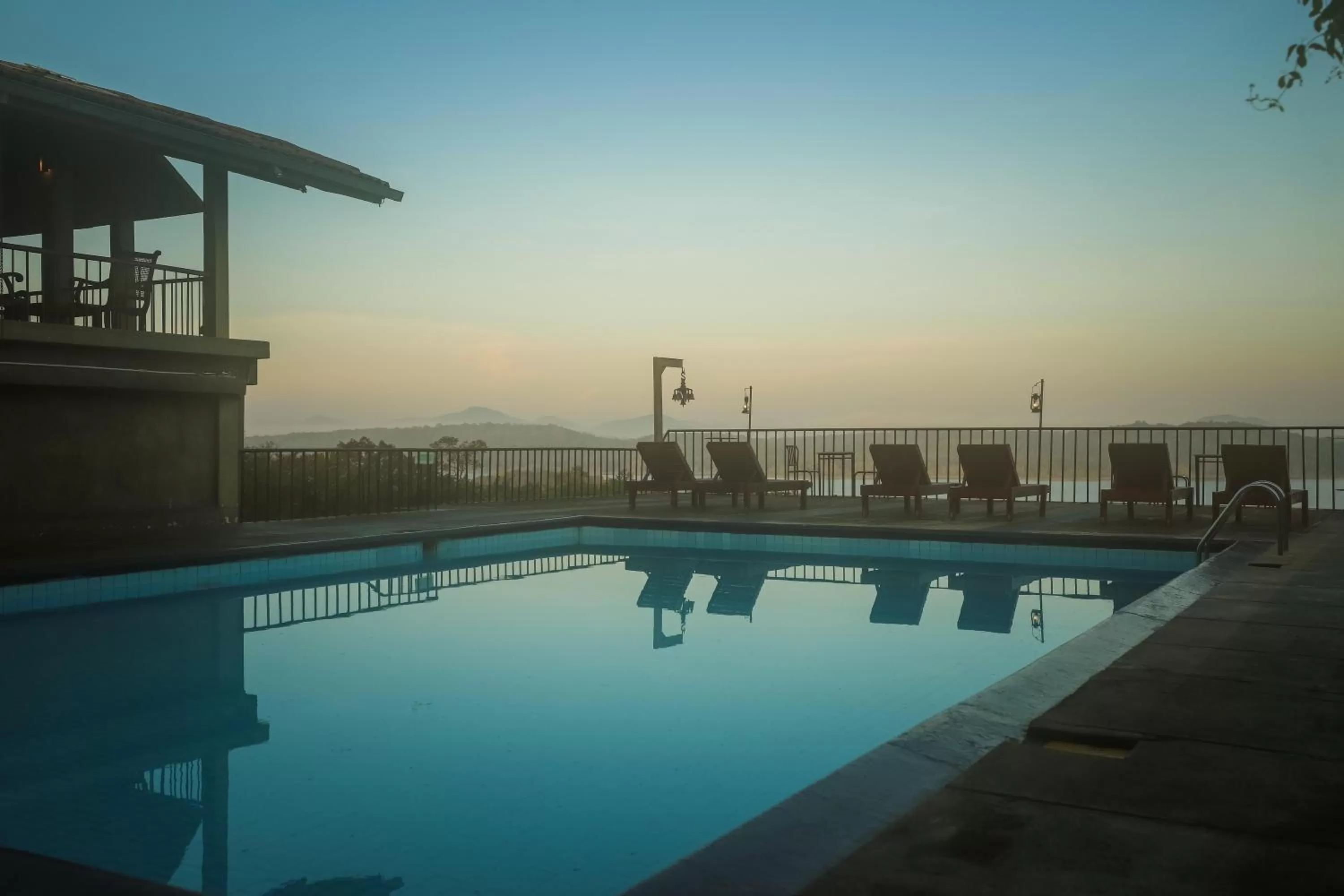 Swimming pool in Lavendish Lake Giritale - Former Giritale Hotel