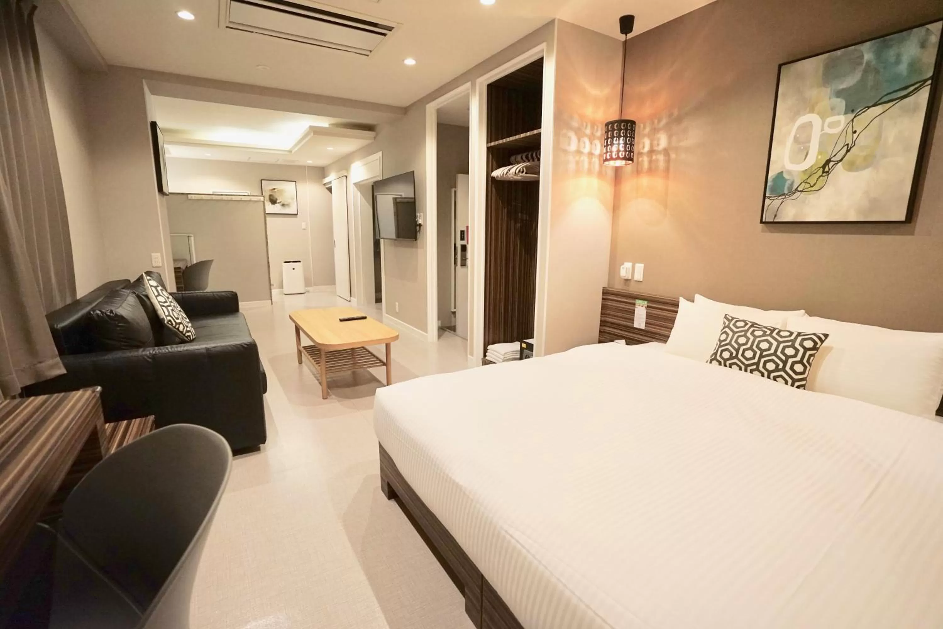 Family Room 1 - Main Building in Hotel 88 Shinsaibashi