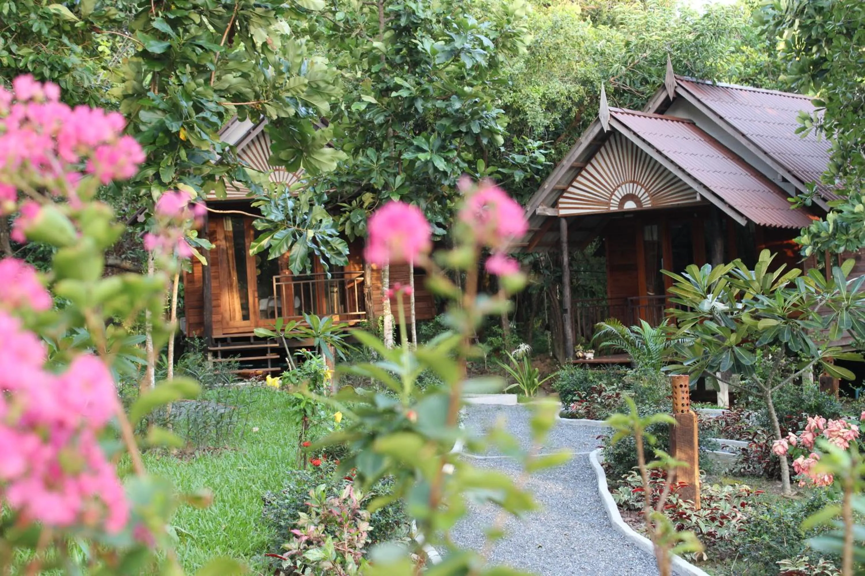 Property building in Lanta Happy Hill