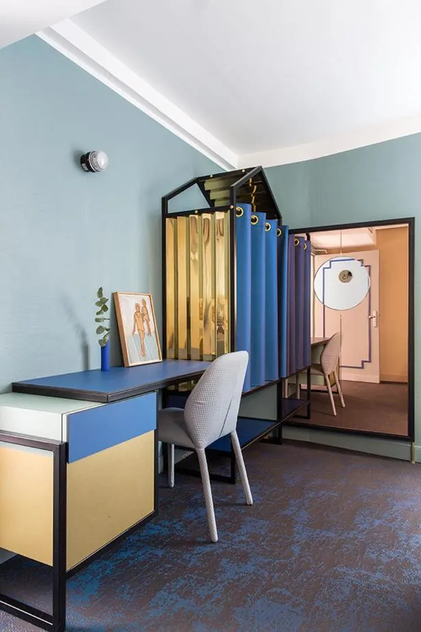 Photo of the whole room in Hôtel les Cigales