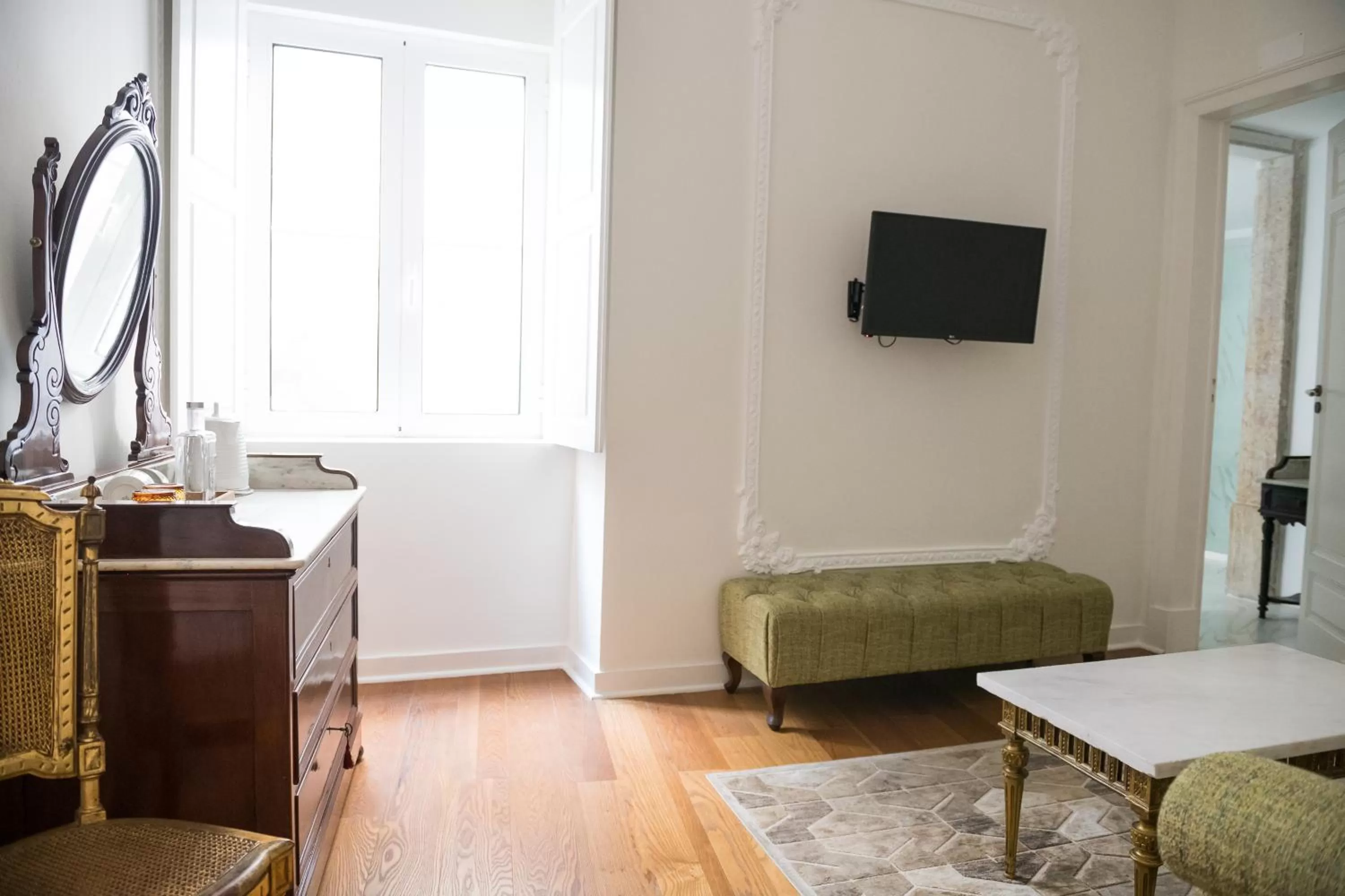 TV and multimedia in 1869 Príncipe Real House