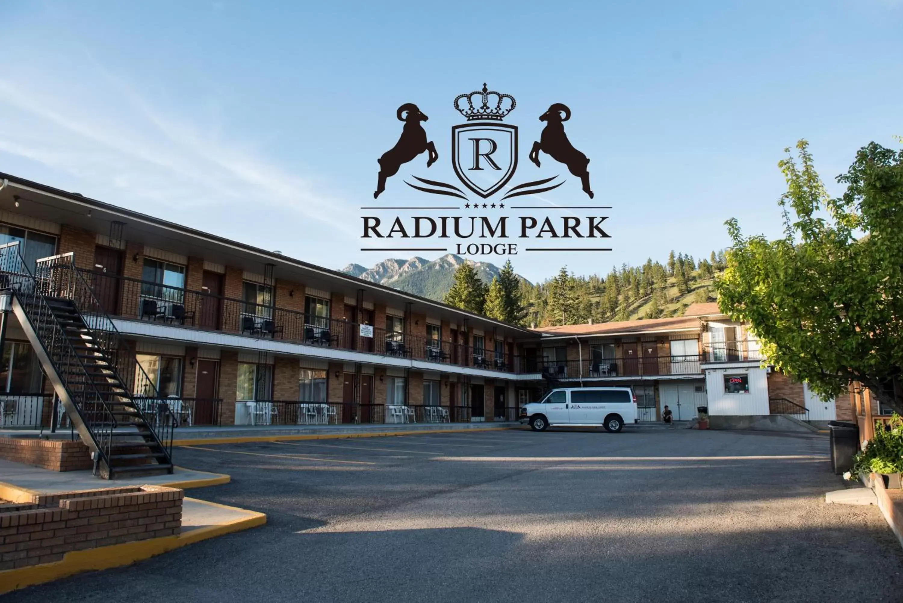 Radium Park Lodge Radium Park Lodge