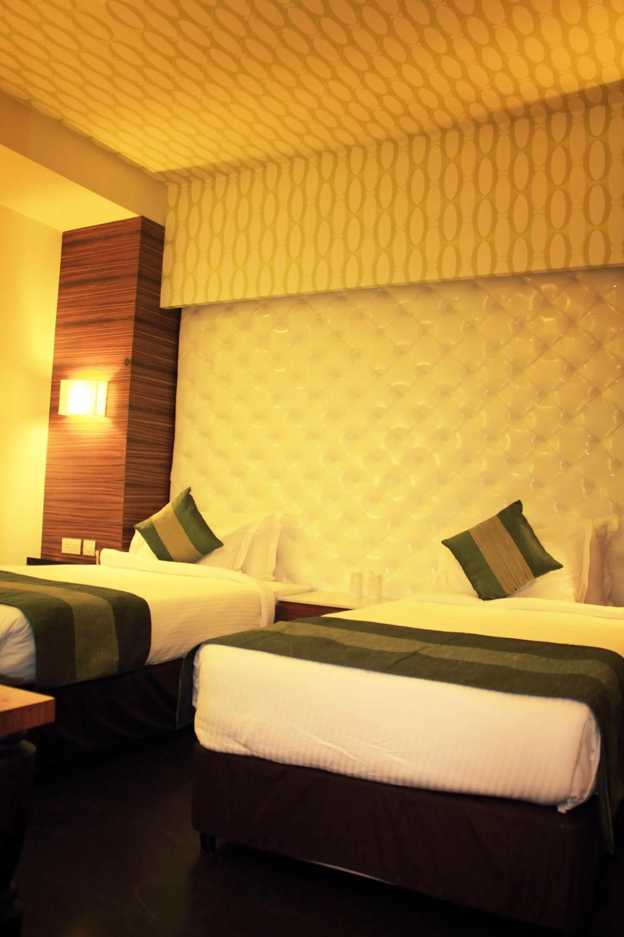 View (from property/room), Bed in Hotel Ivory 32