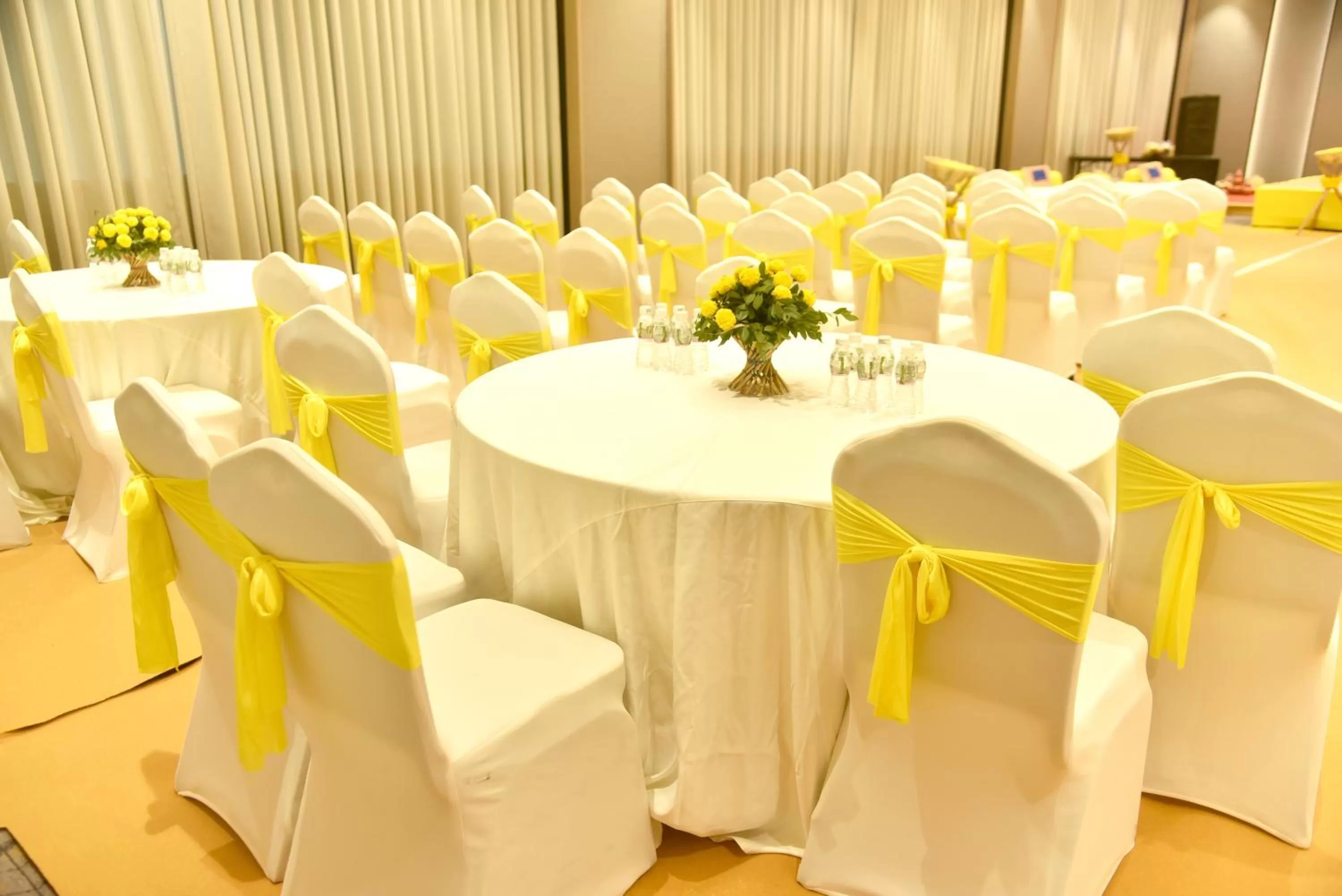 Banquet/Function facilities in Fairfield by Marriott Vadodara