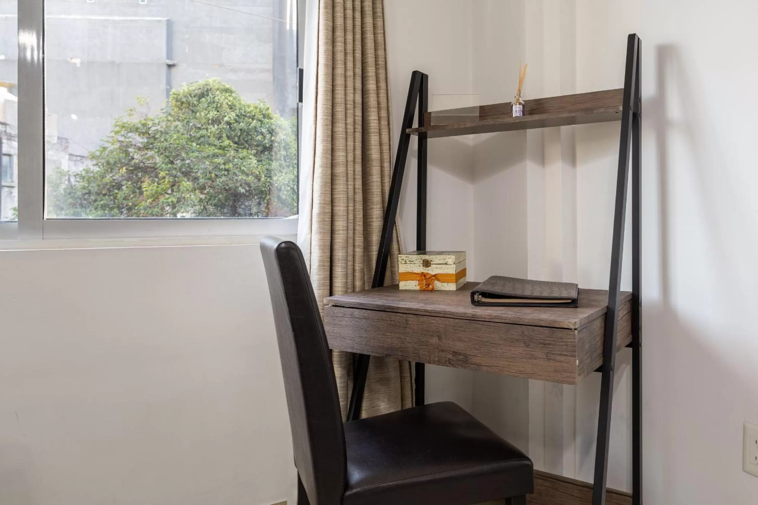 Double Room with Private Bathroom in Suites 259 Condesa