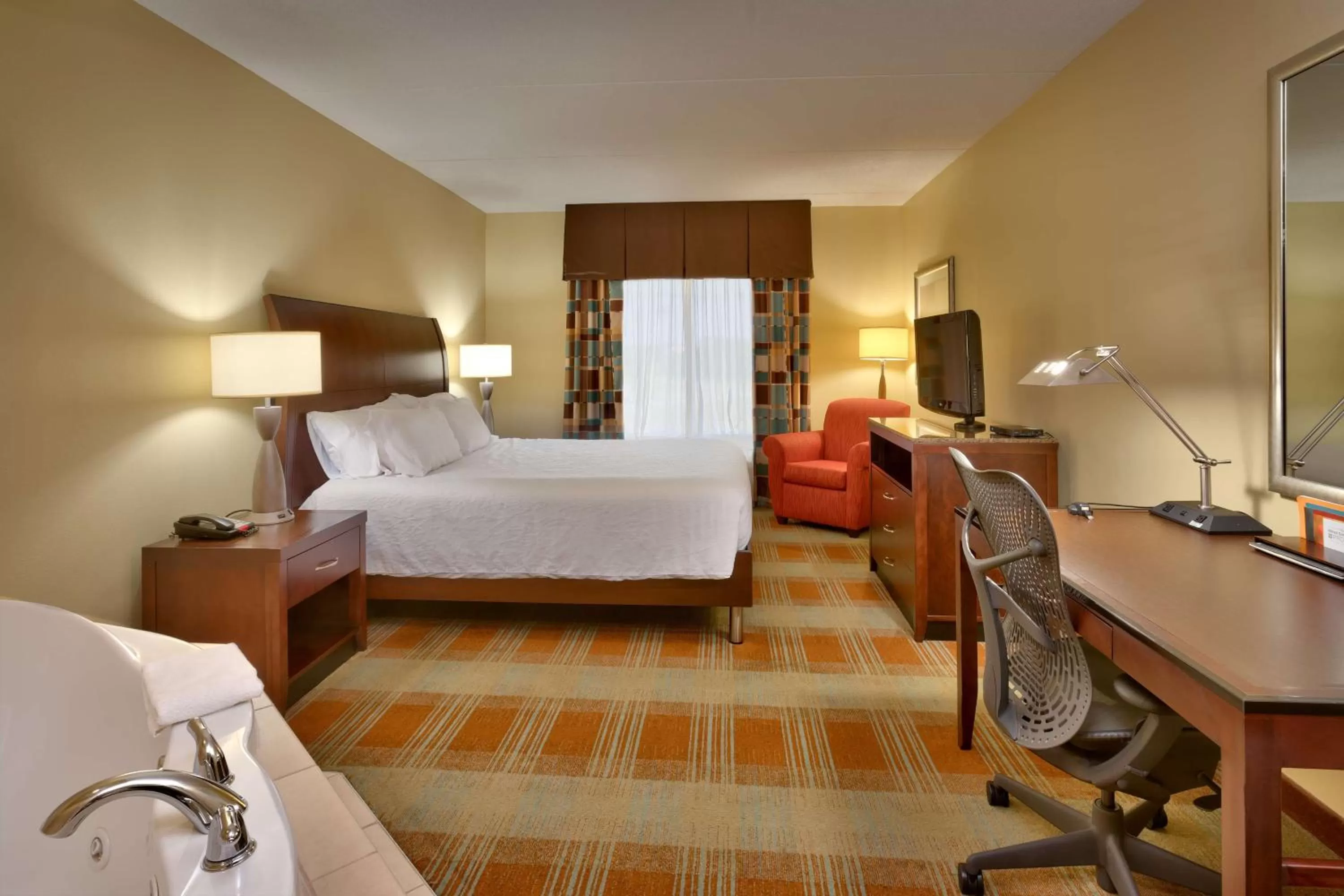 Bedroom, Bed in Hilton Garden Inn Clarksville