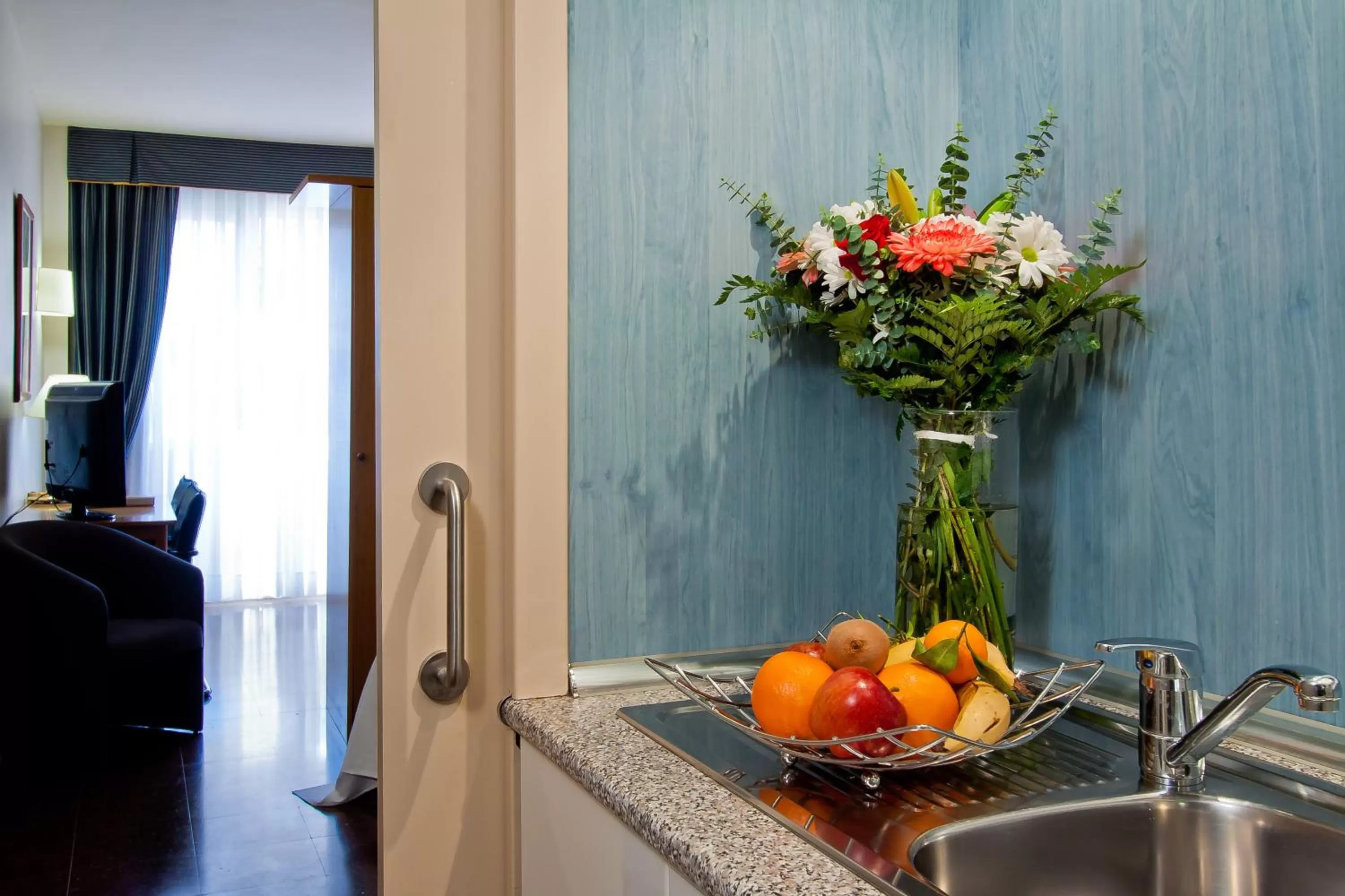 Kitchen or kitchenette in Aparthotel Atenea Calabria