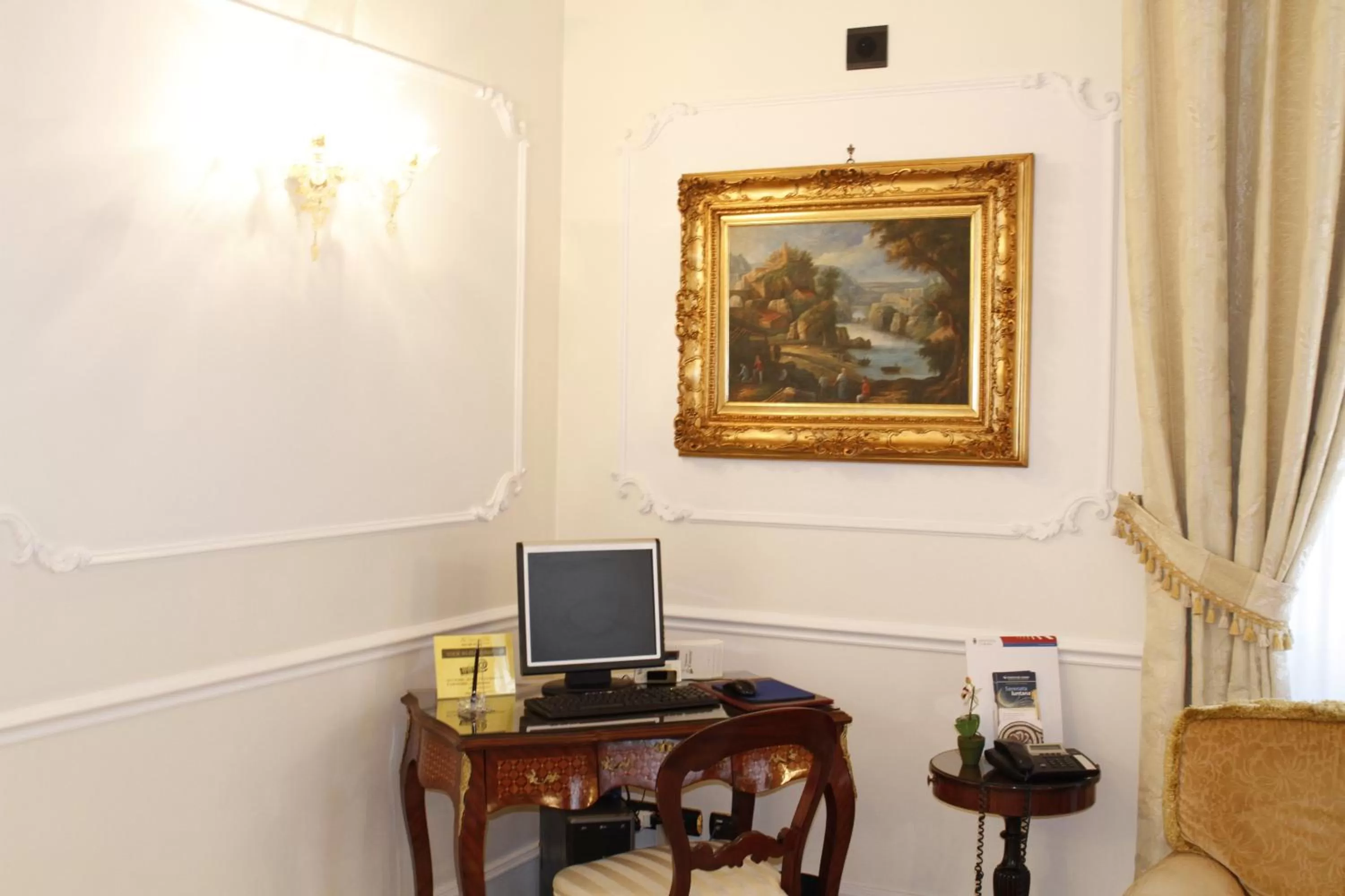 Business facilities in Hotel Villa Pinciana