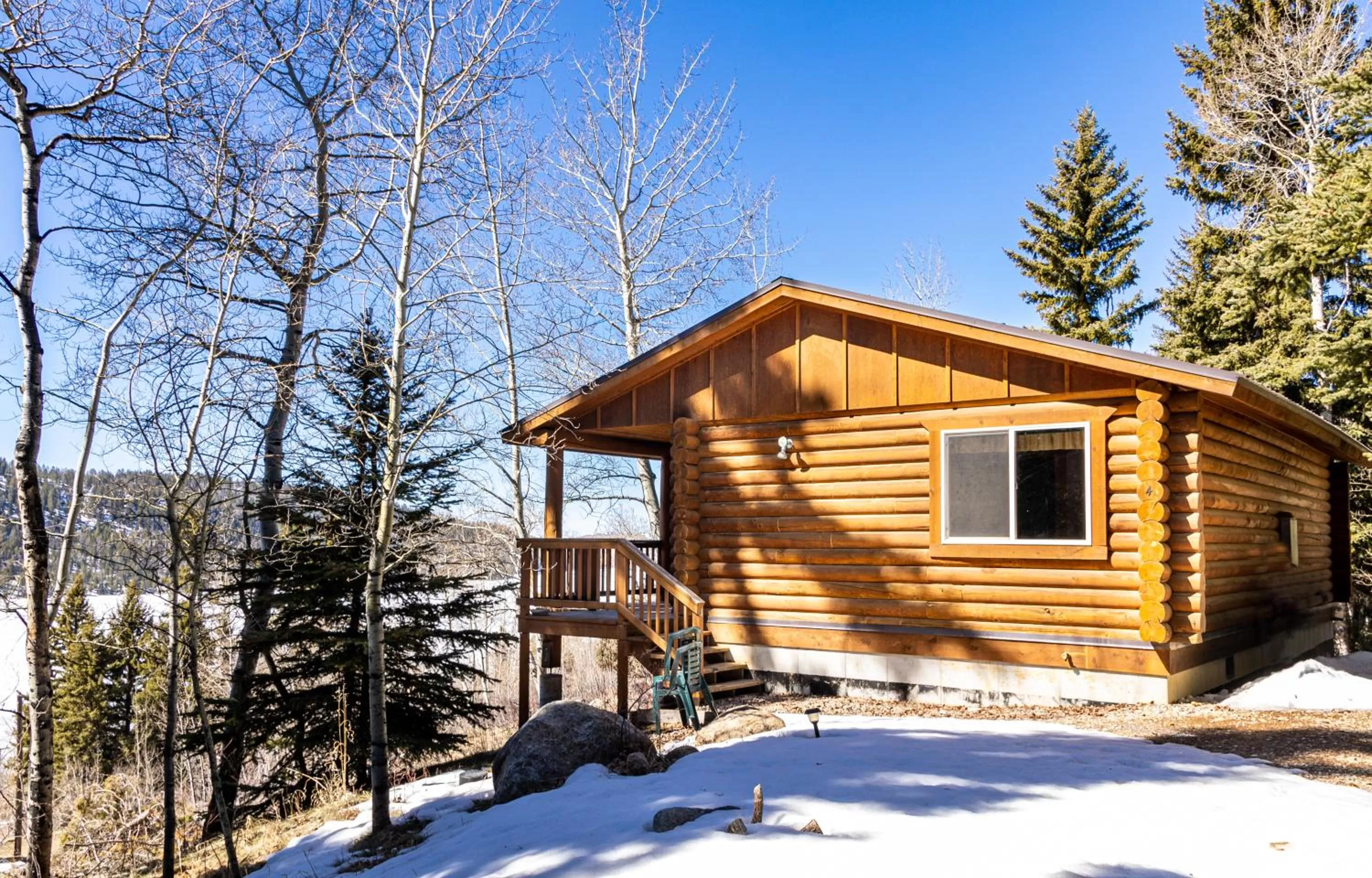 Winter in Half Moon Lake Lodge