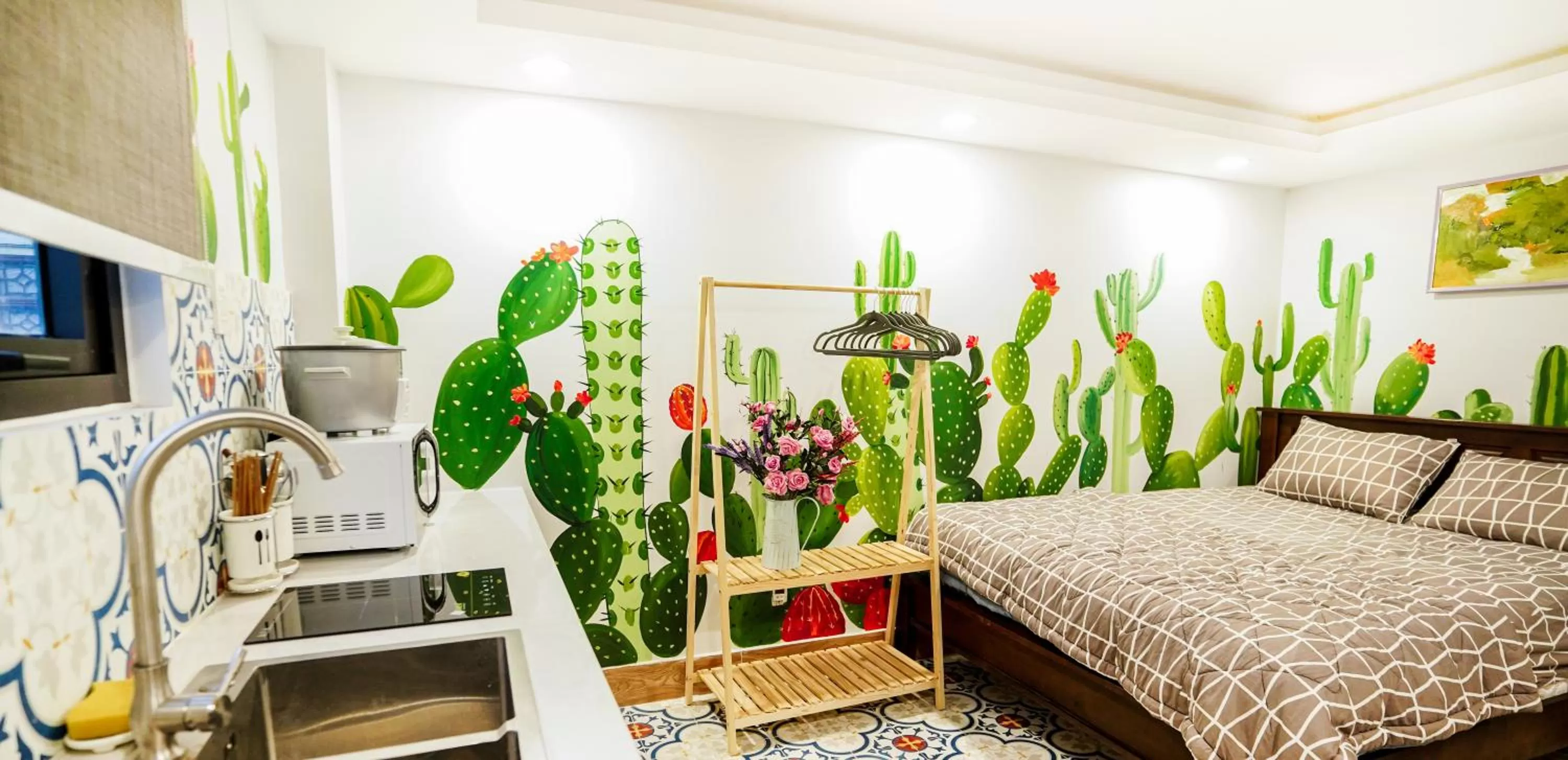 Kitchen or kitchenette, Bed in Cherry Apartment - Thao Dien Centre