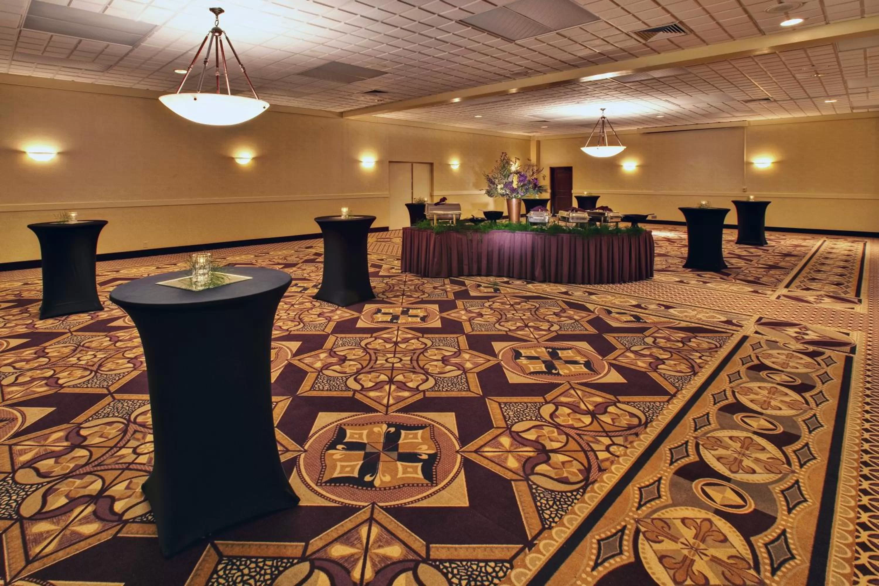 Banquet/Function facilities in Ramada by Wyndham Midtown Grand Island