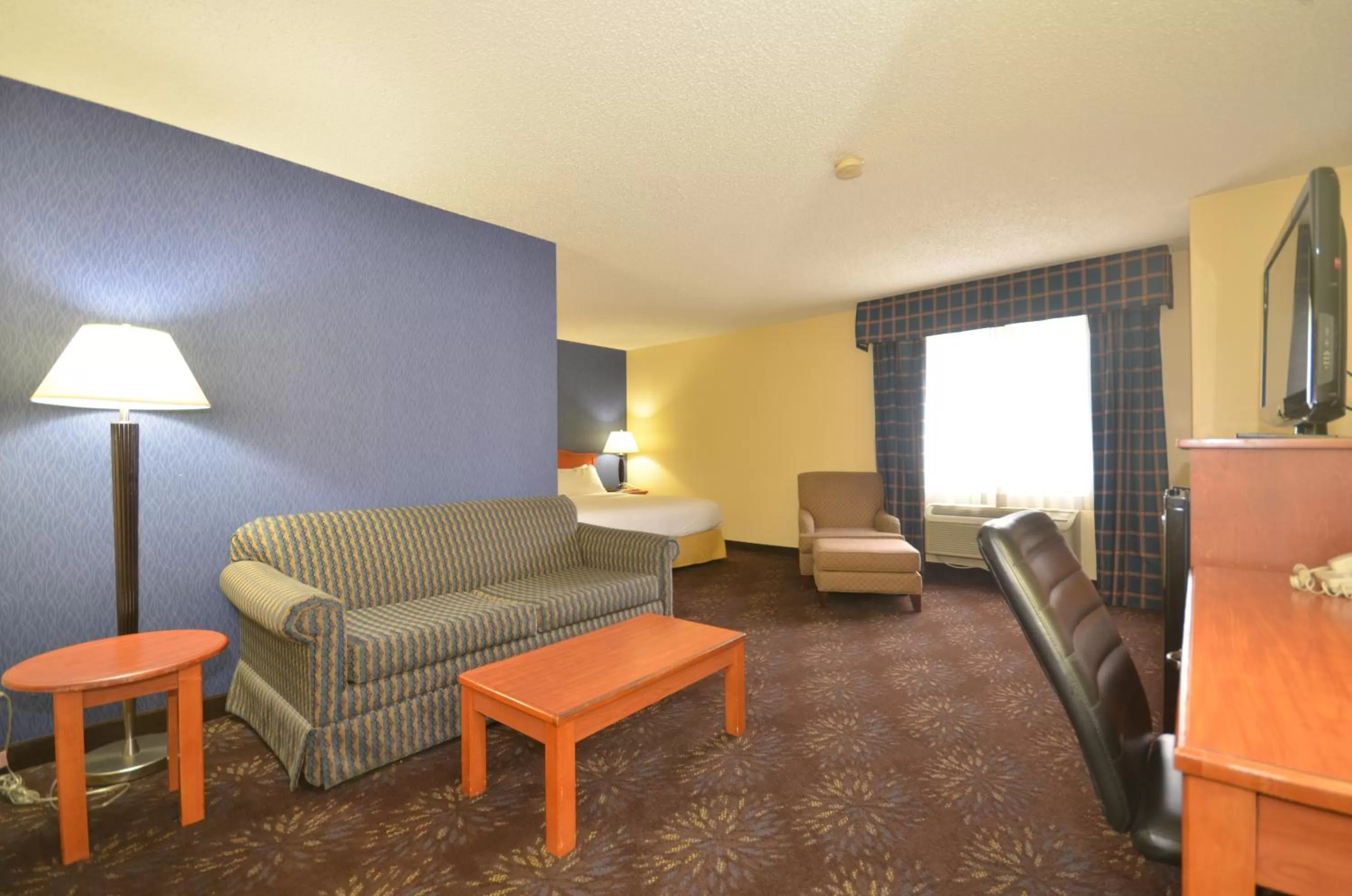 Living room in Ramada by Wyndham Santa Fe