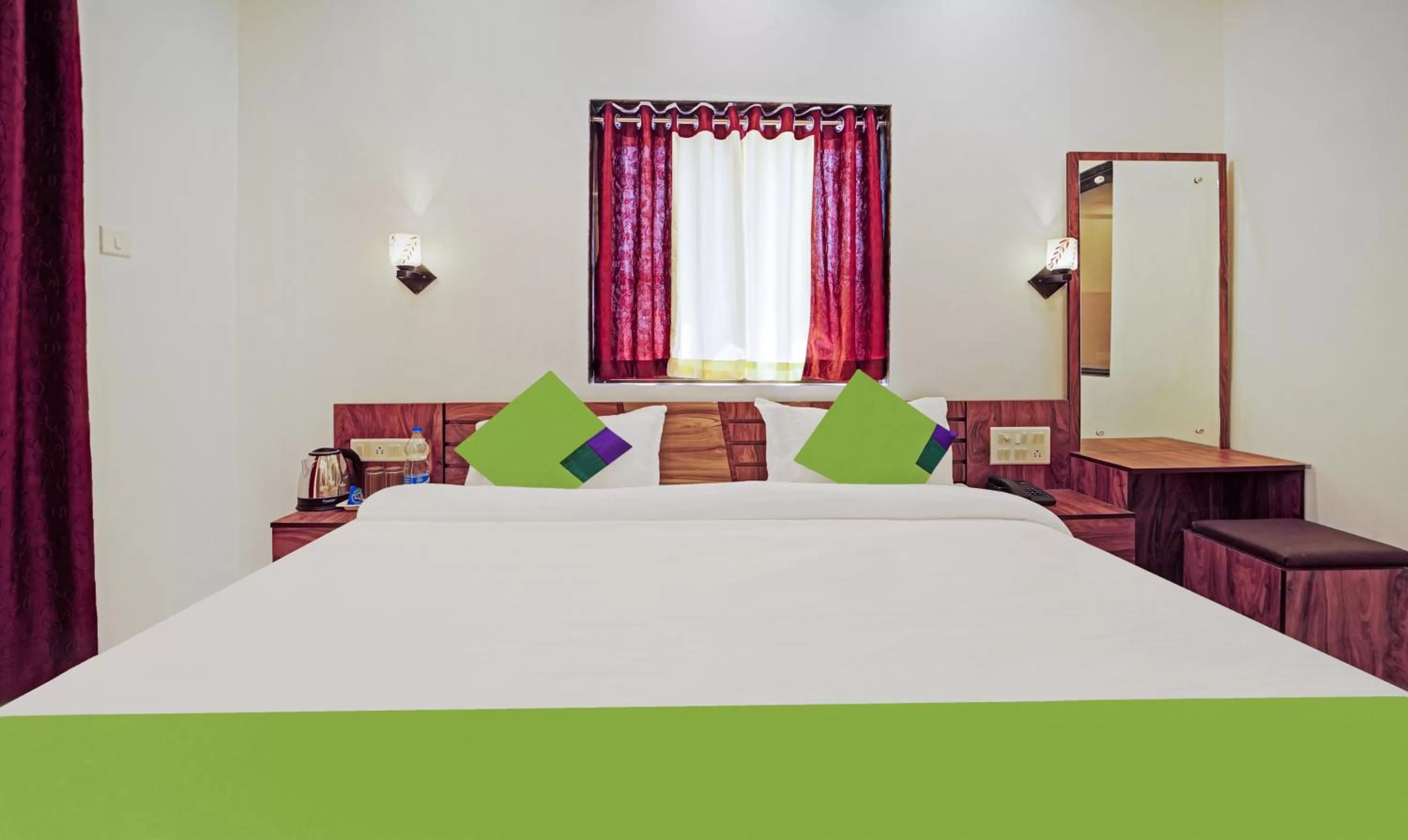 Bed in Treebo Trend Infinity View