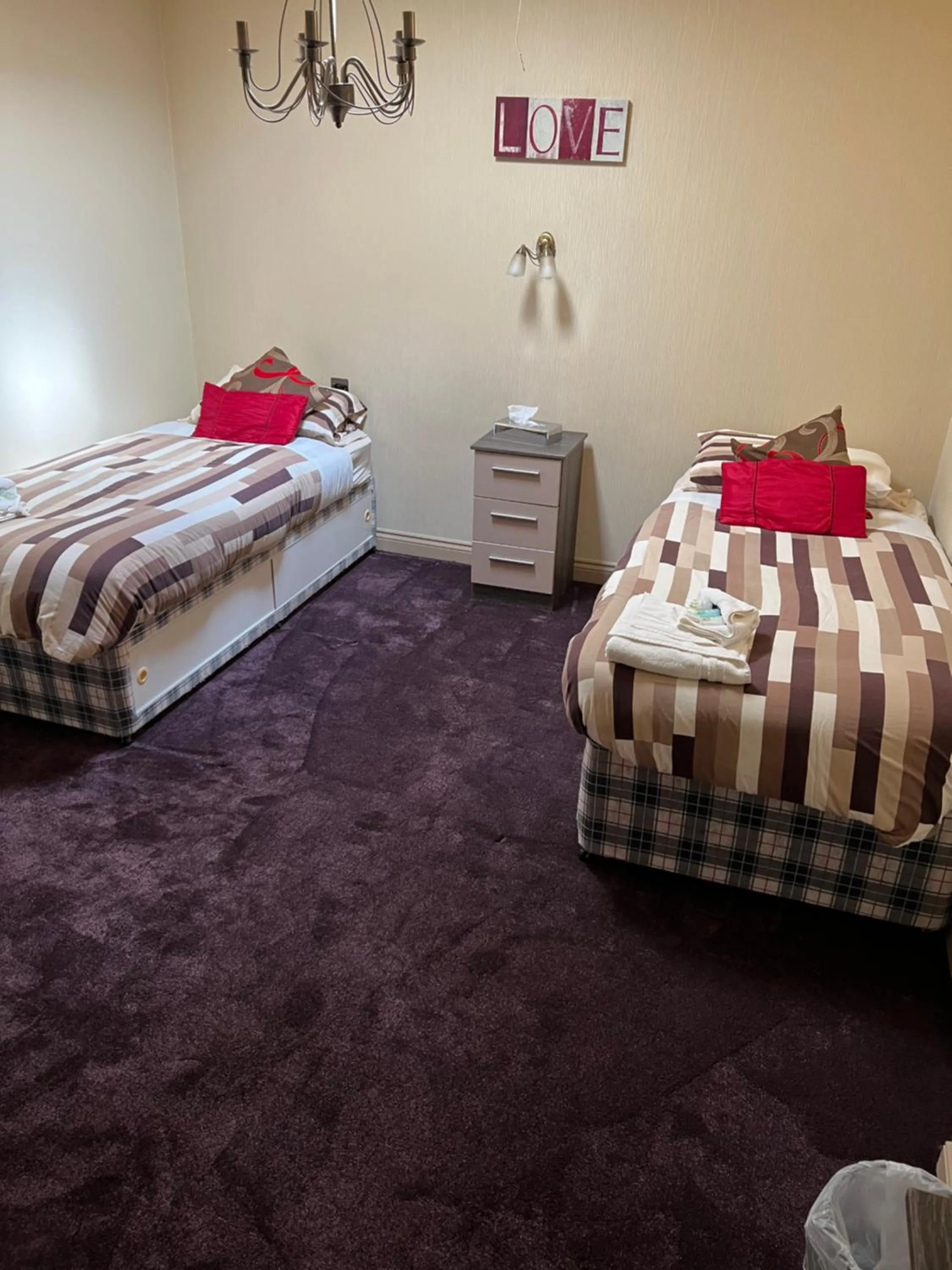 Bedroom in Southport Metro Hotel