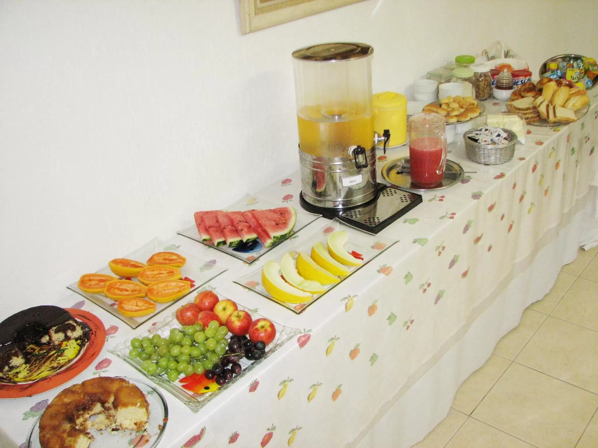 Restaurant/places to eat, Food in Village du Soleil