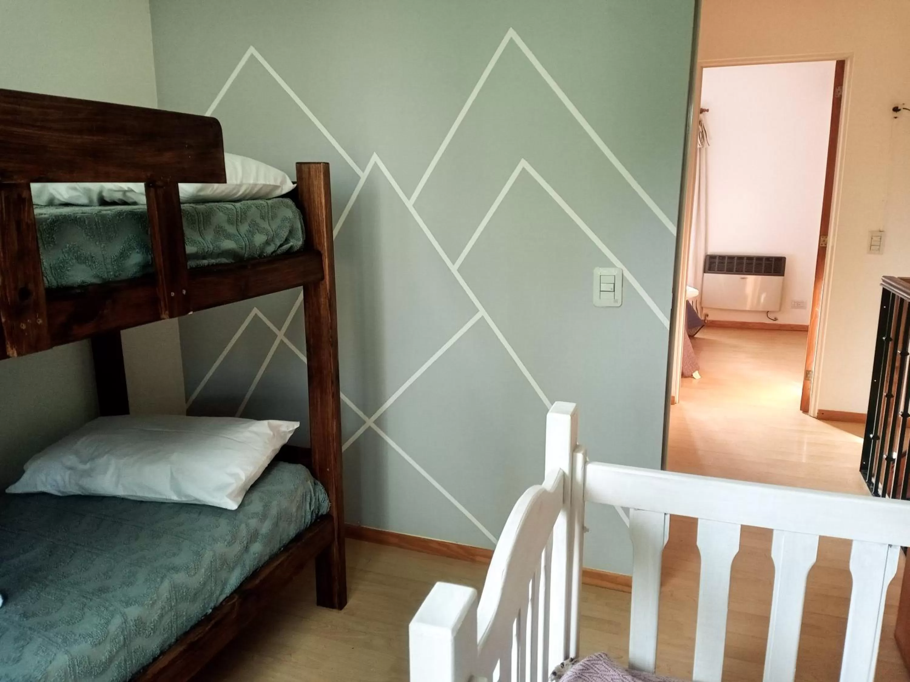 Decorative detail, Bunk Bed in Flamenco Bay Apartments