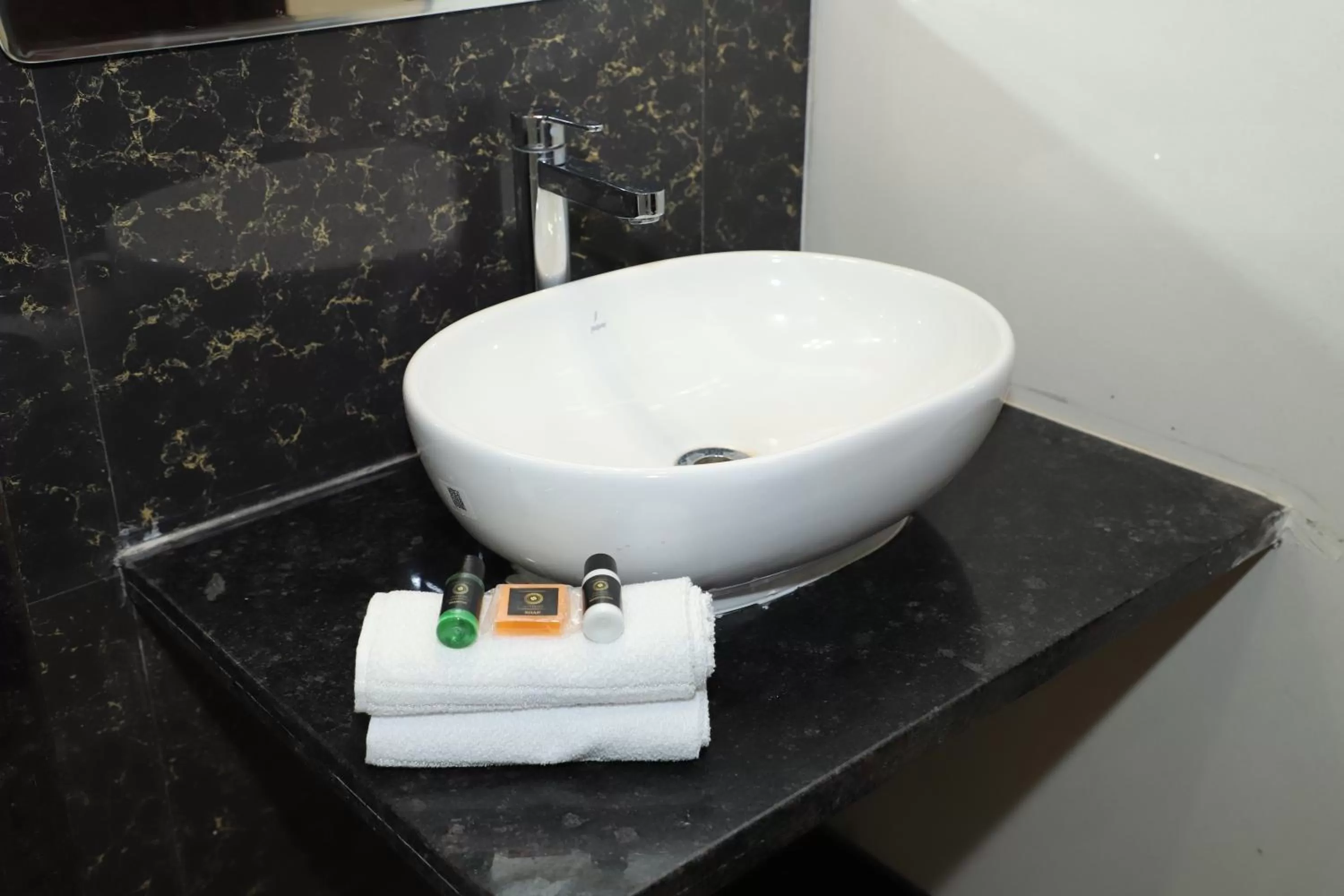 Bathroom in Clover Inn