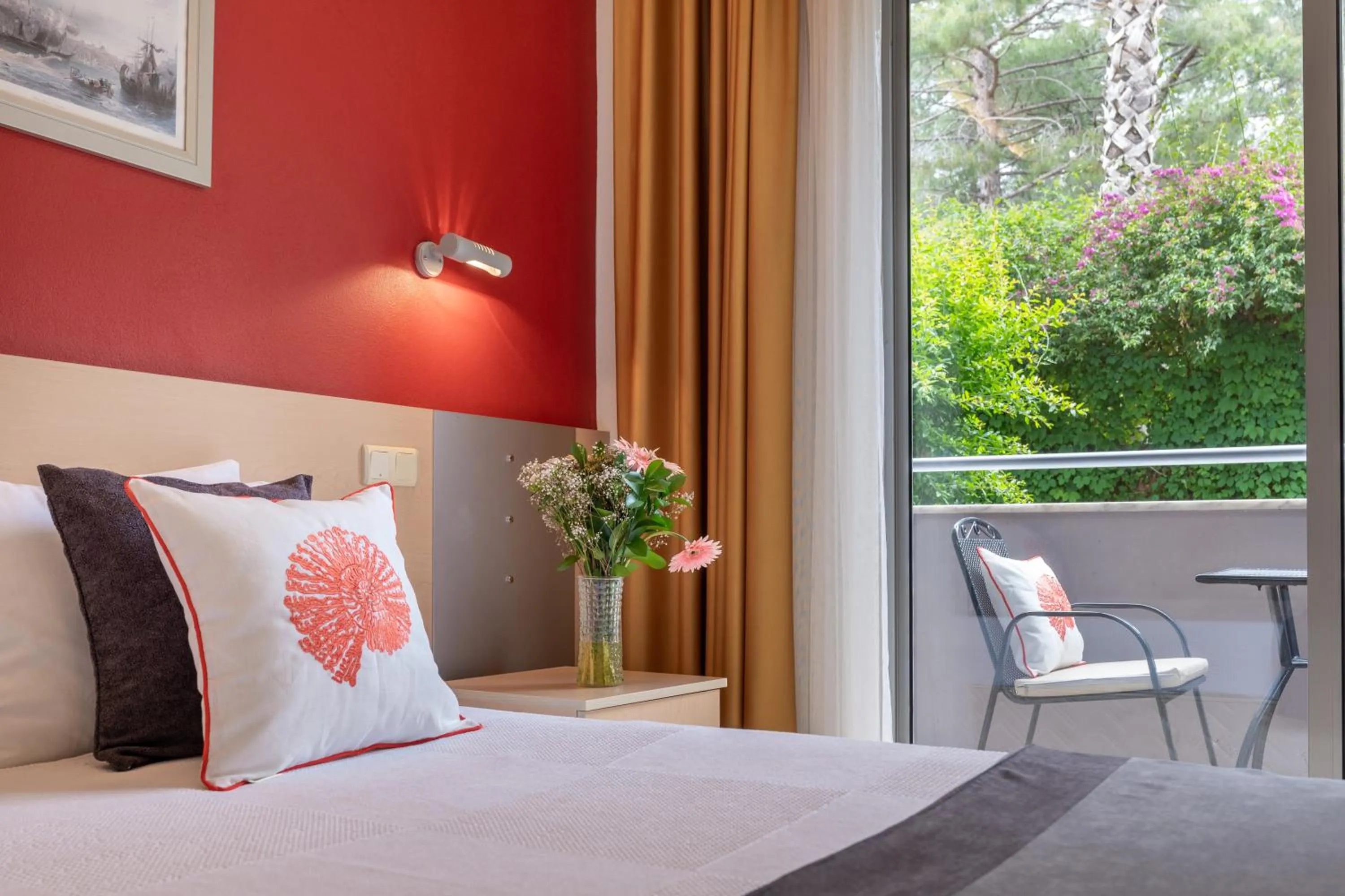 Bed in Grand Viking Hotel