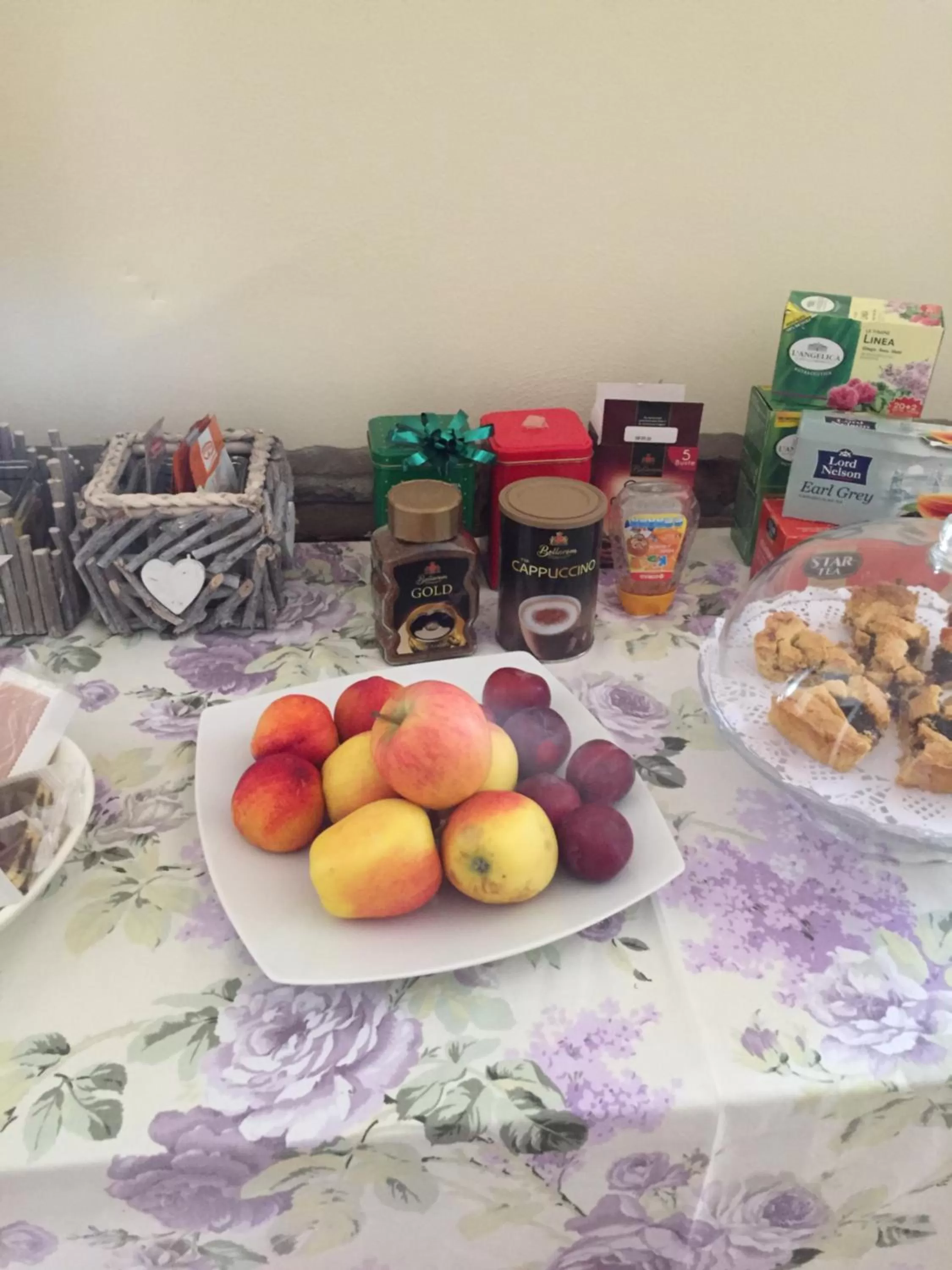 B&B Happiness in the Country