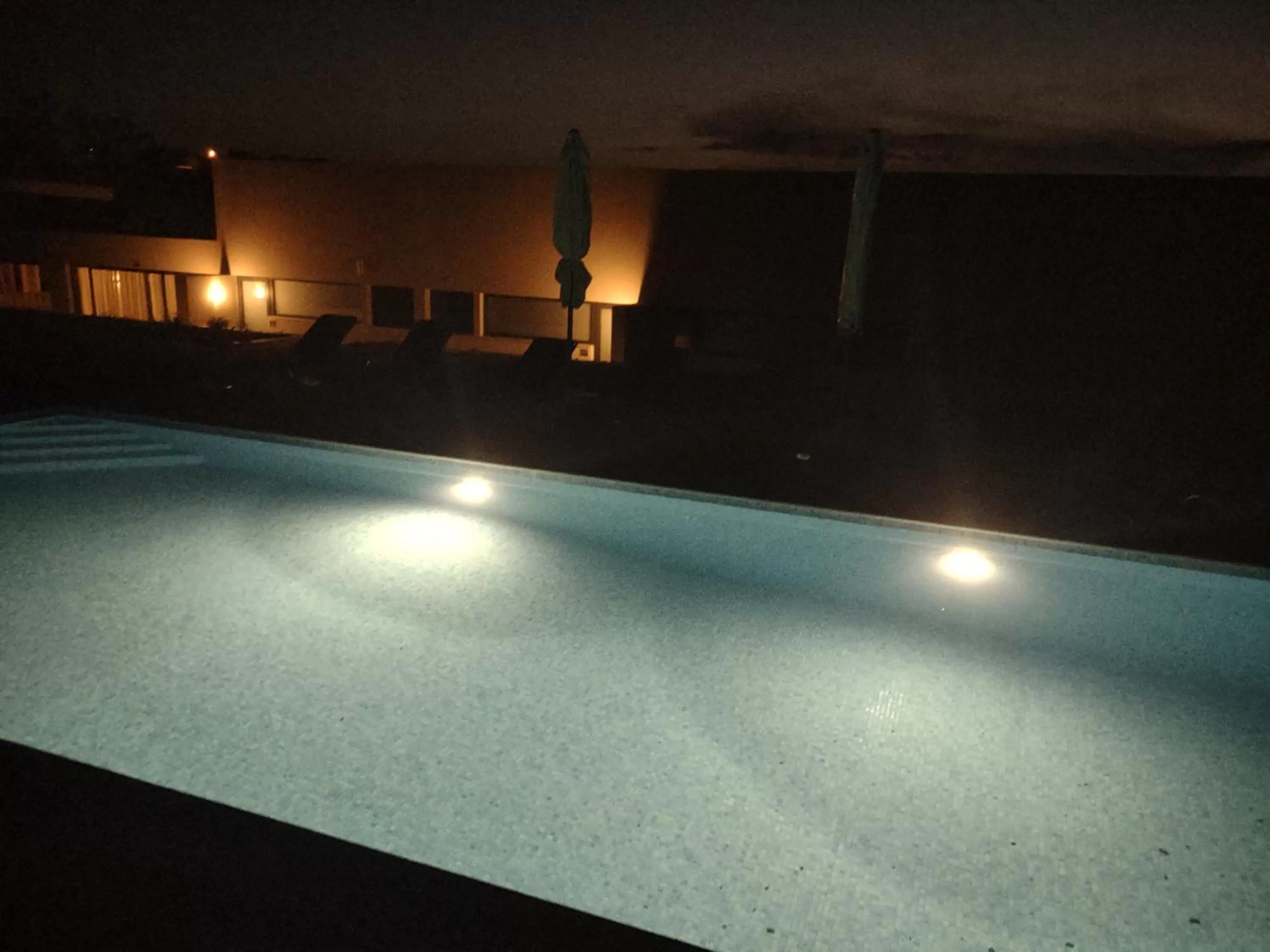 Swimming pool in Suites Sunny hill