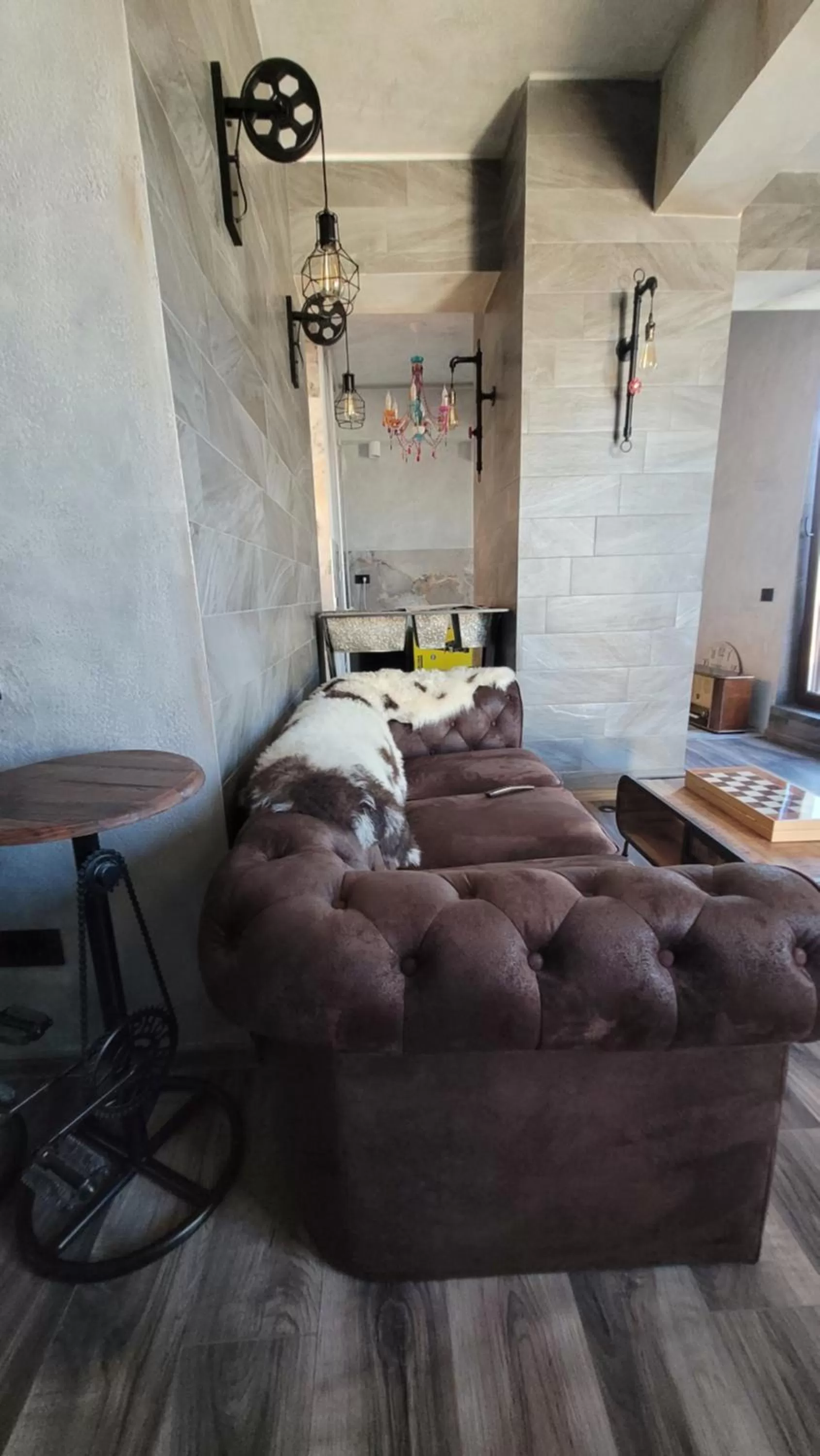 Living room, Bed in Terrace Suites Iasi