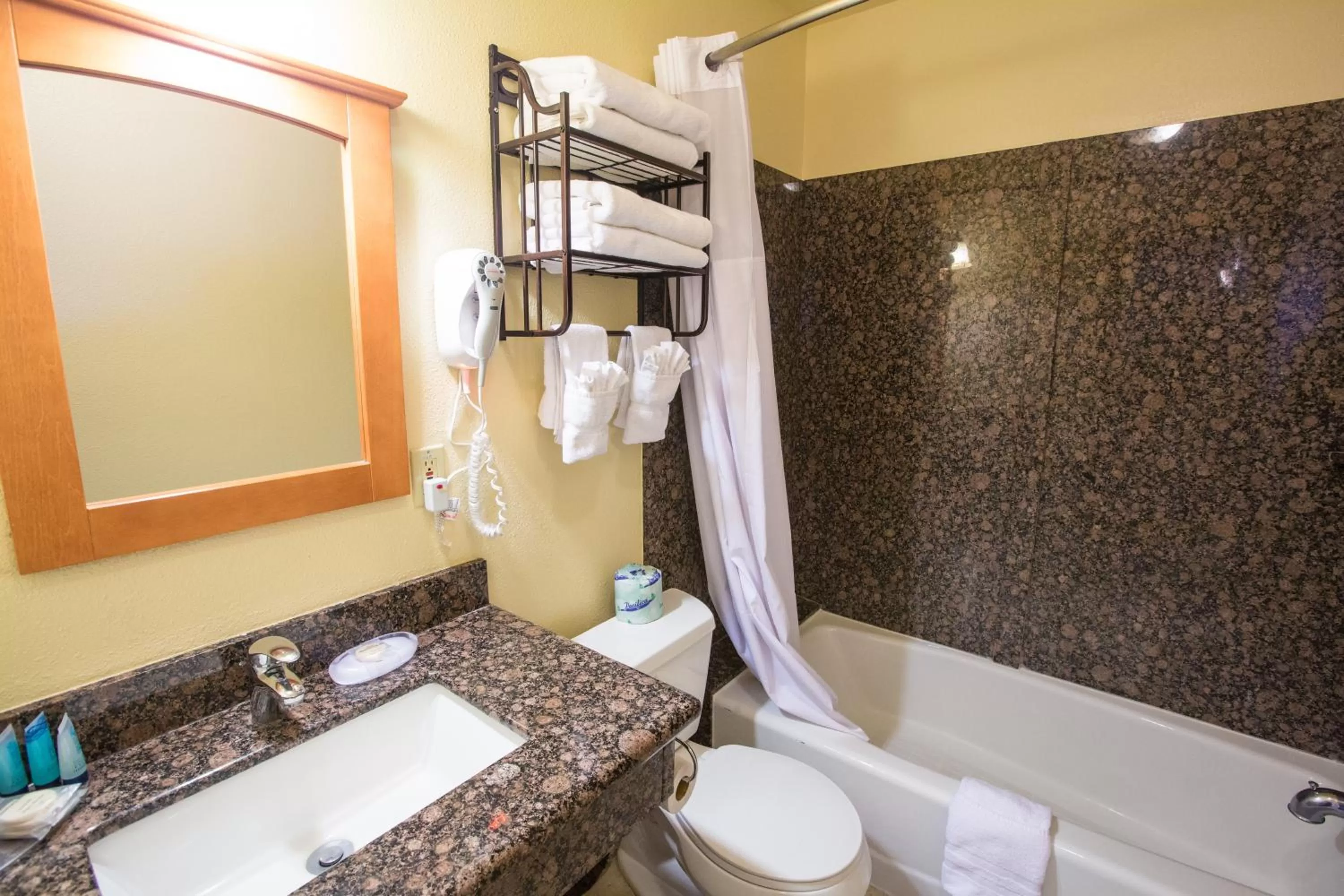 Bathroom in Beachwalker Inn & Suites