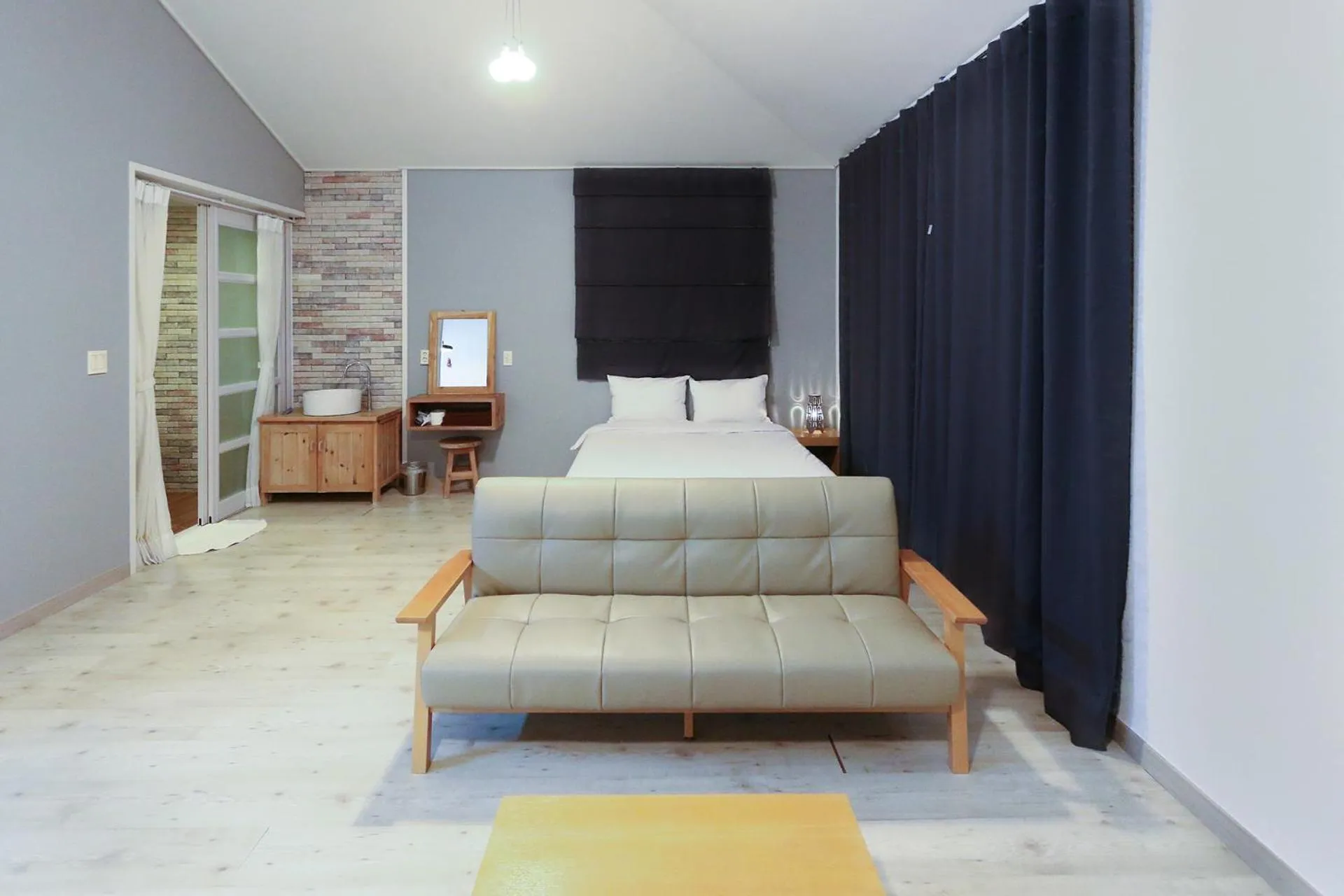 Bed in Oceantree House