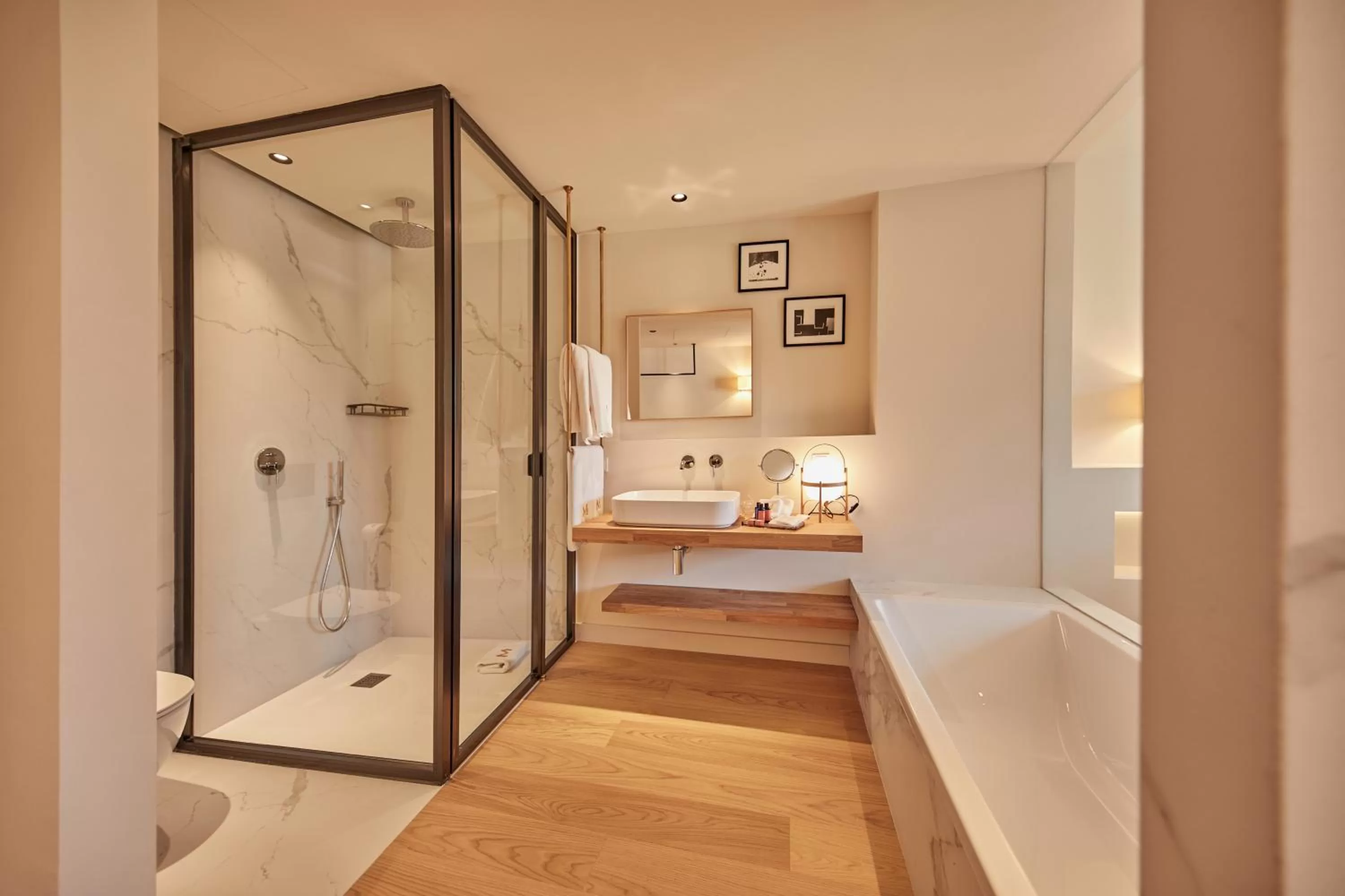 Bathroom, Bed in Mon Boutique Hotel