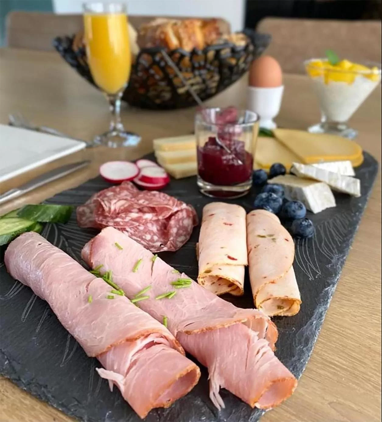 Continental breakfast in Bed & Bokes aan de Maaskant