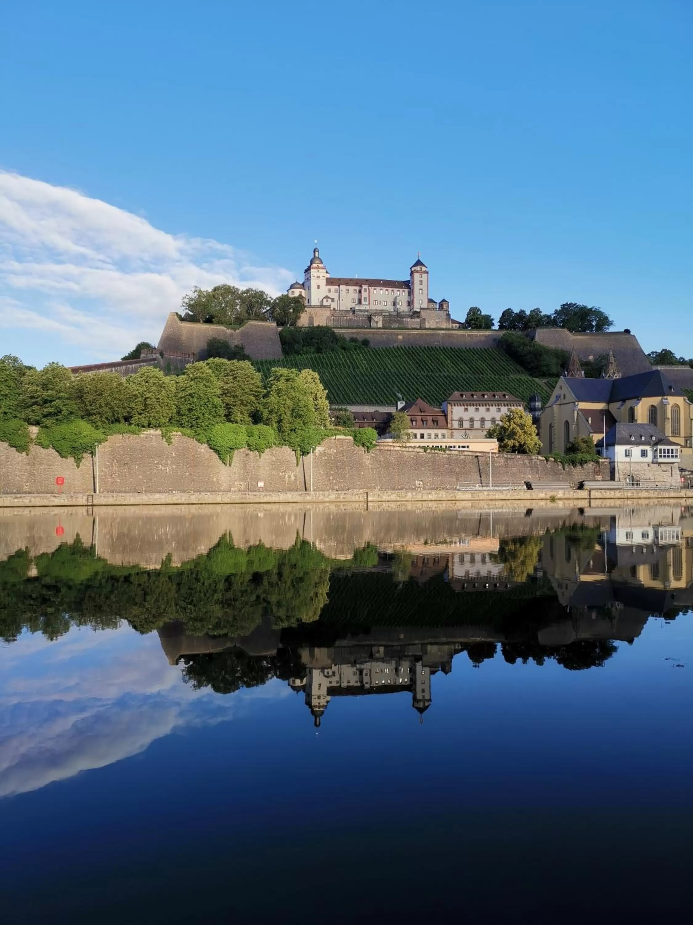 Staff in Zum Winzermännle