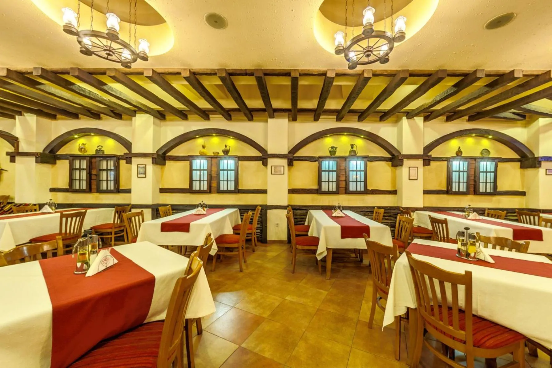 Restaurant/places to eat in Hotel COOP, Sofia