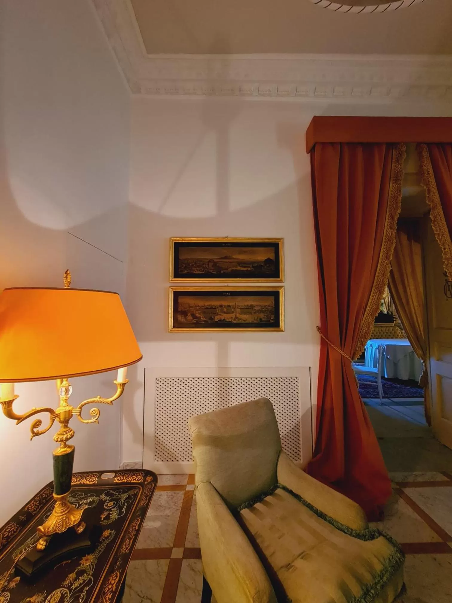 Seating area, Bed in Palazzo Cherubini-Pools & Wellness