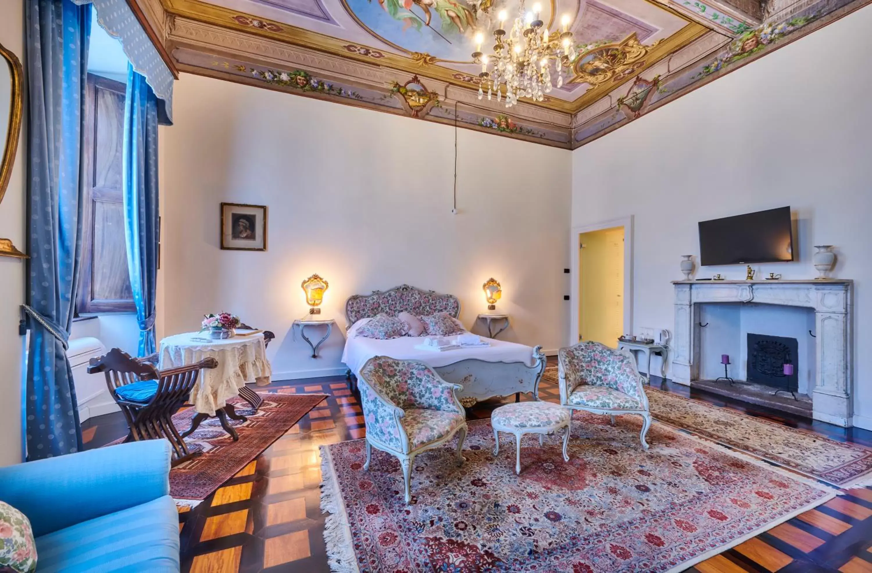 King Room with Pool View in Villa Annamaria B&B King Room with Pool View in Villa Annamaria B&B