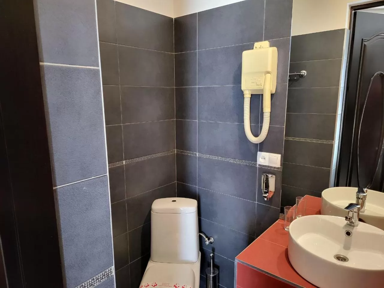 Shadow Boutique Hotel & SPA