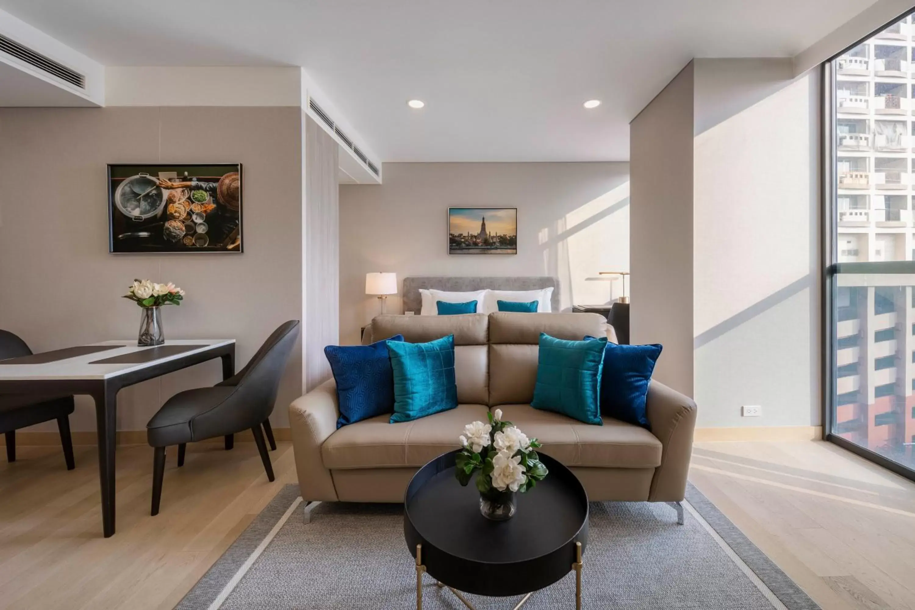 Studio King Room in Wyndham Bangkok Queen Convention Centre Studio King Room in Wyndham Bangkok Queen Convention Centre