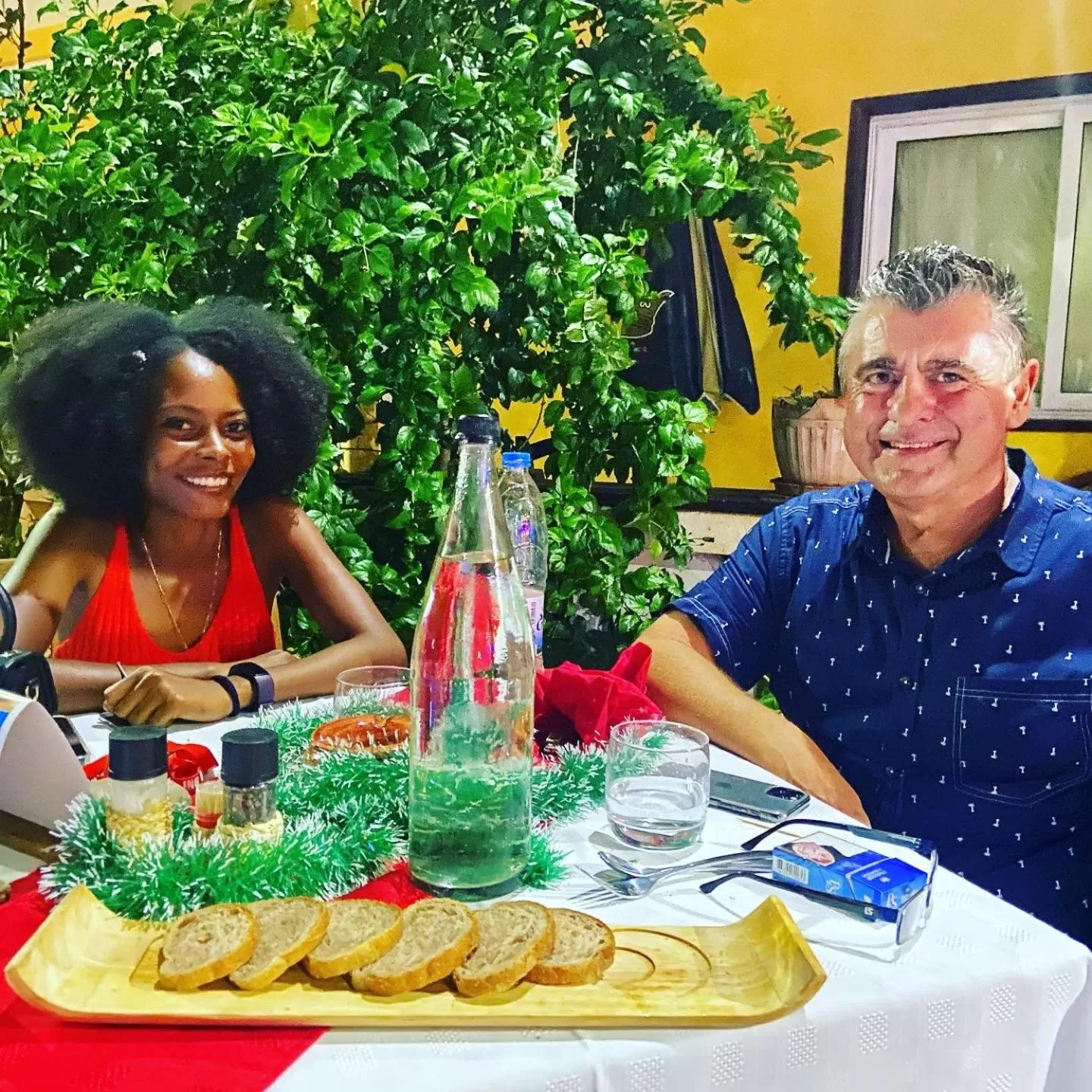 People in Hôtel Restaurant Coco Lodge Majunga