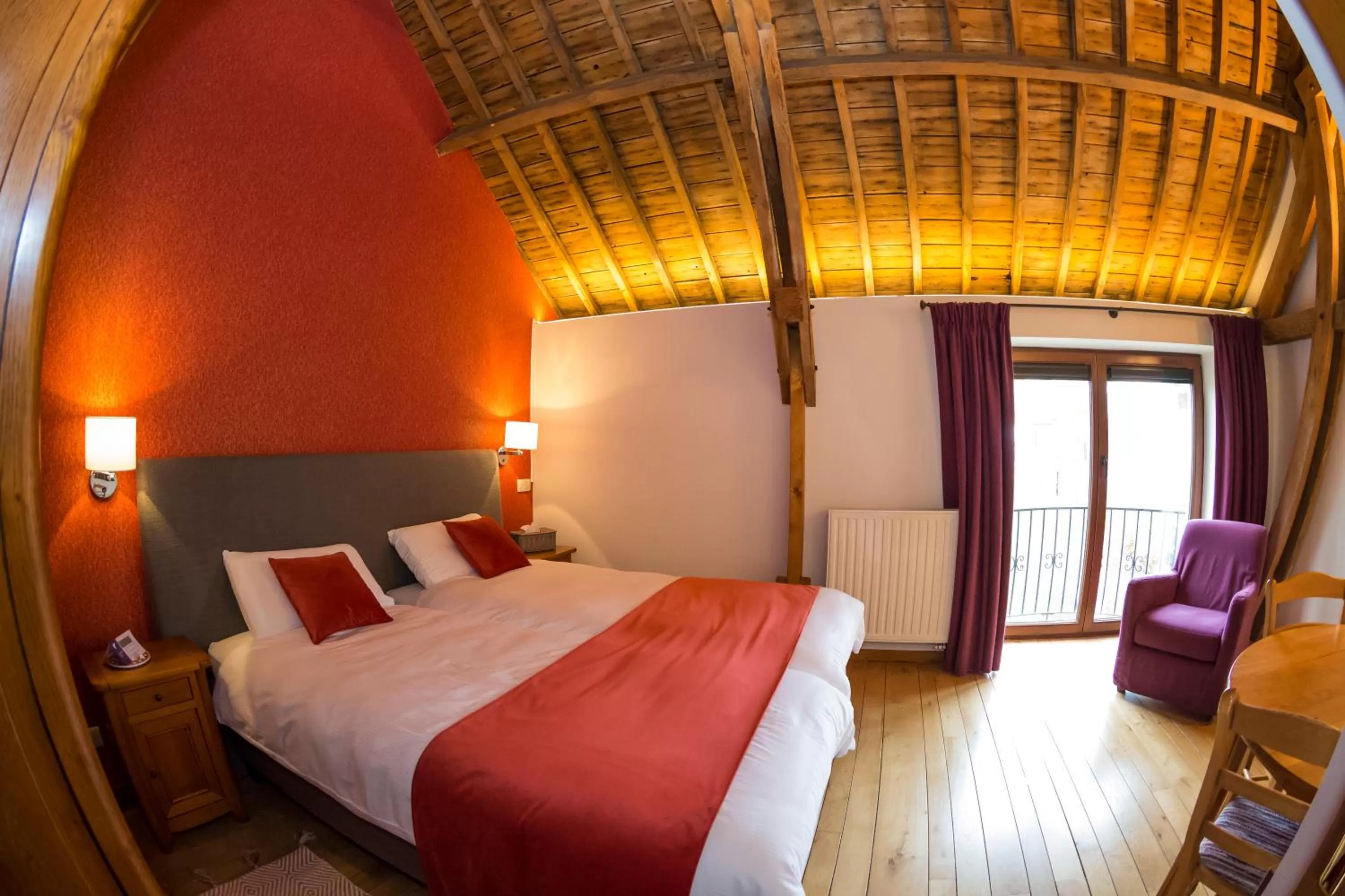 Photo of the whole room, Bed in B&B Ferme Château de Laneffe