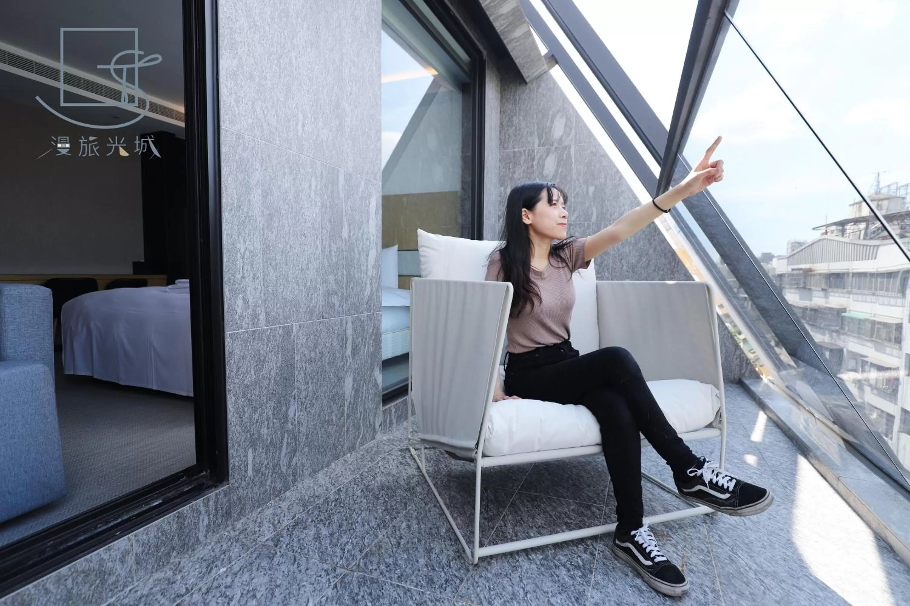 Balcony/Terrace in Slow Town Hotel-Glowing