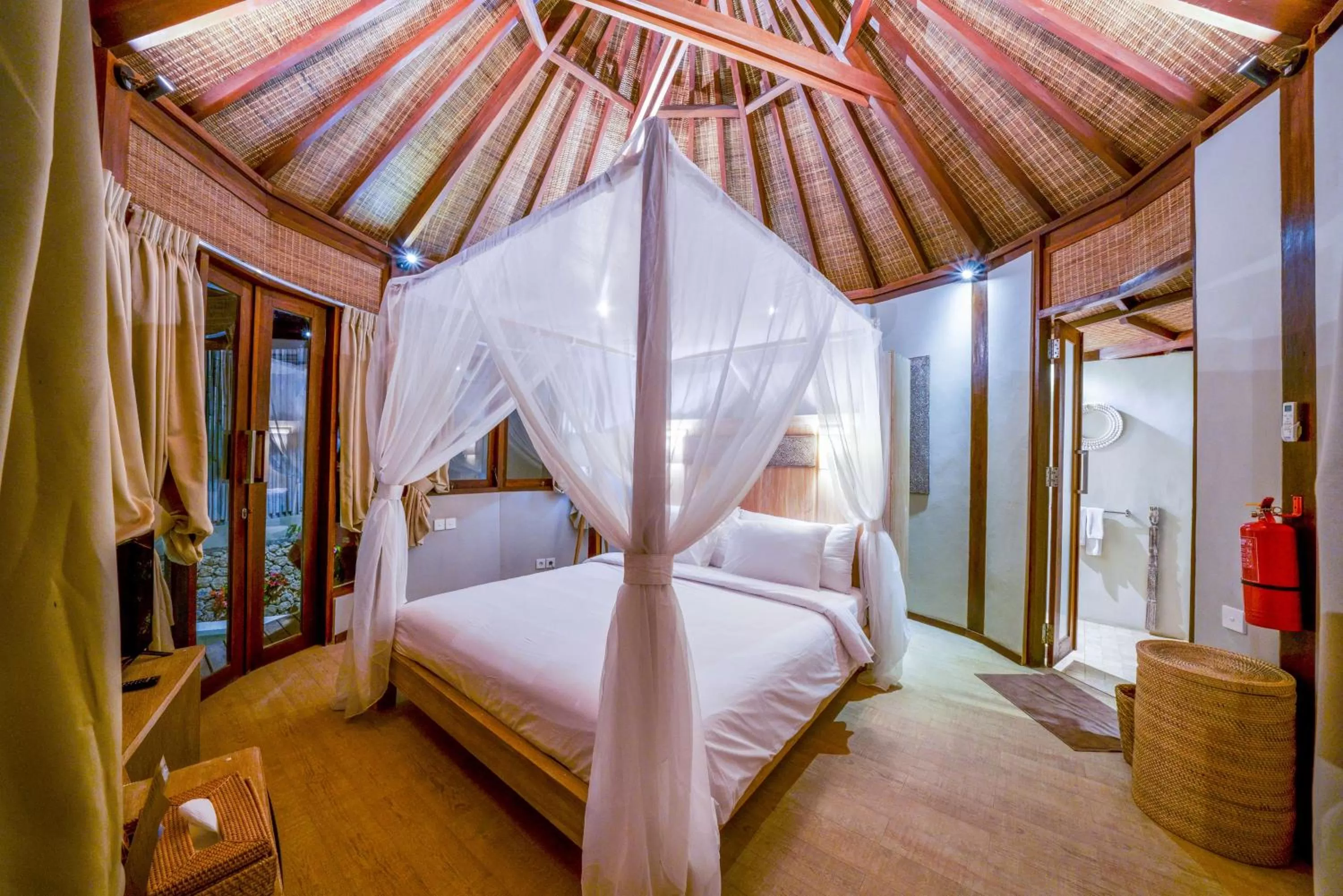 Photo of the whole room, Bed in Blue Lagoon Avia Villas
