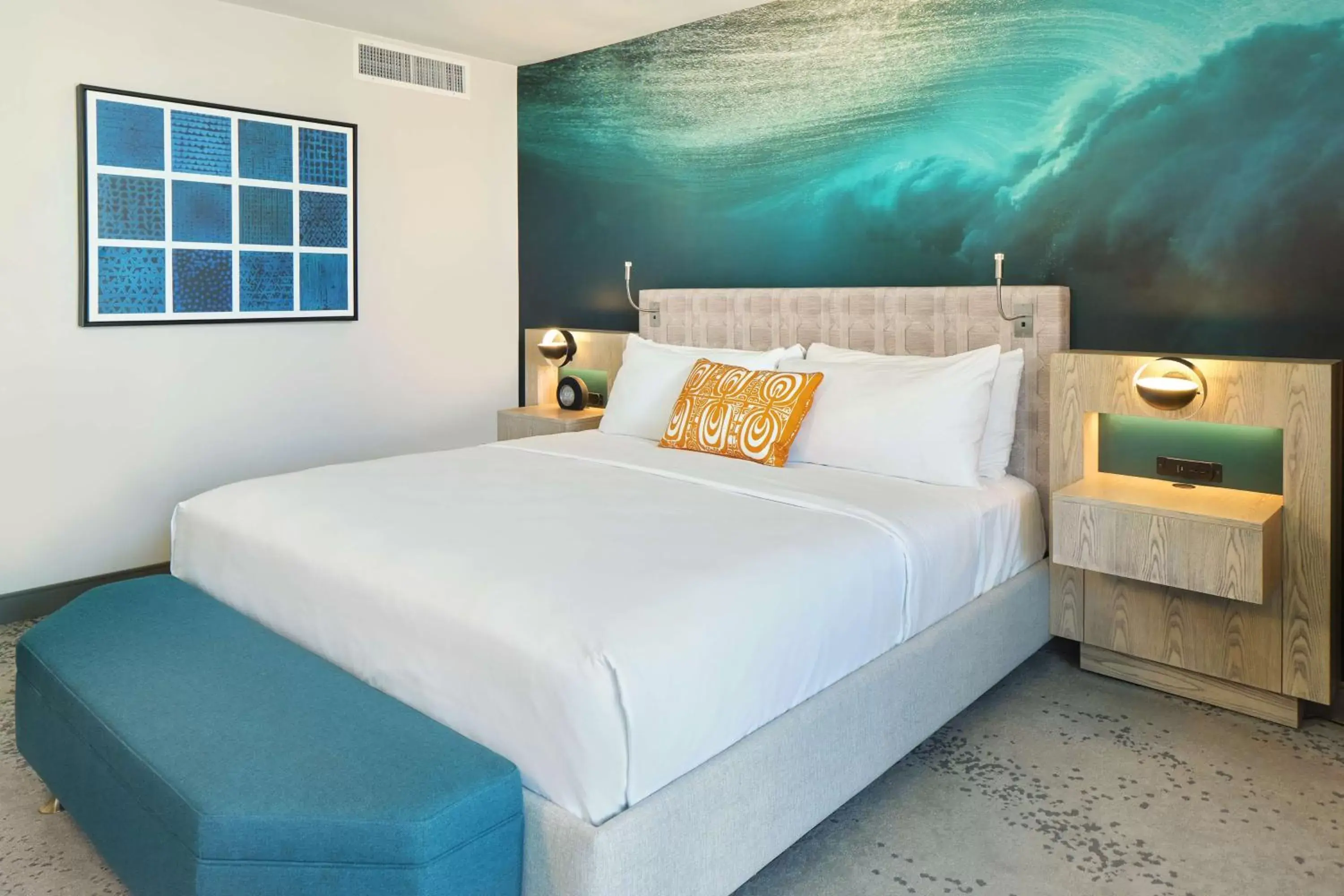 Accessible Waikiki View 1 King Bed in OUTRIGGER Waikiki Beachcomber Hotel Accessible Waikiki View 1 King Bed in OUTRIGGER Waikiki Beachcomber Hotel