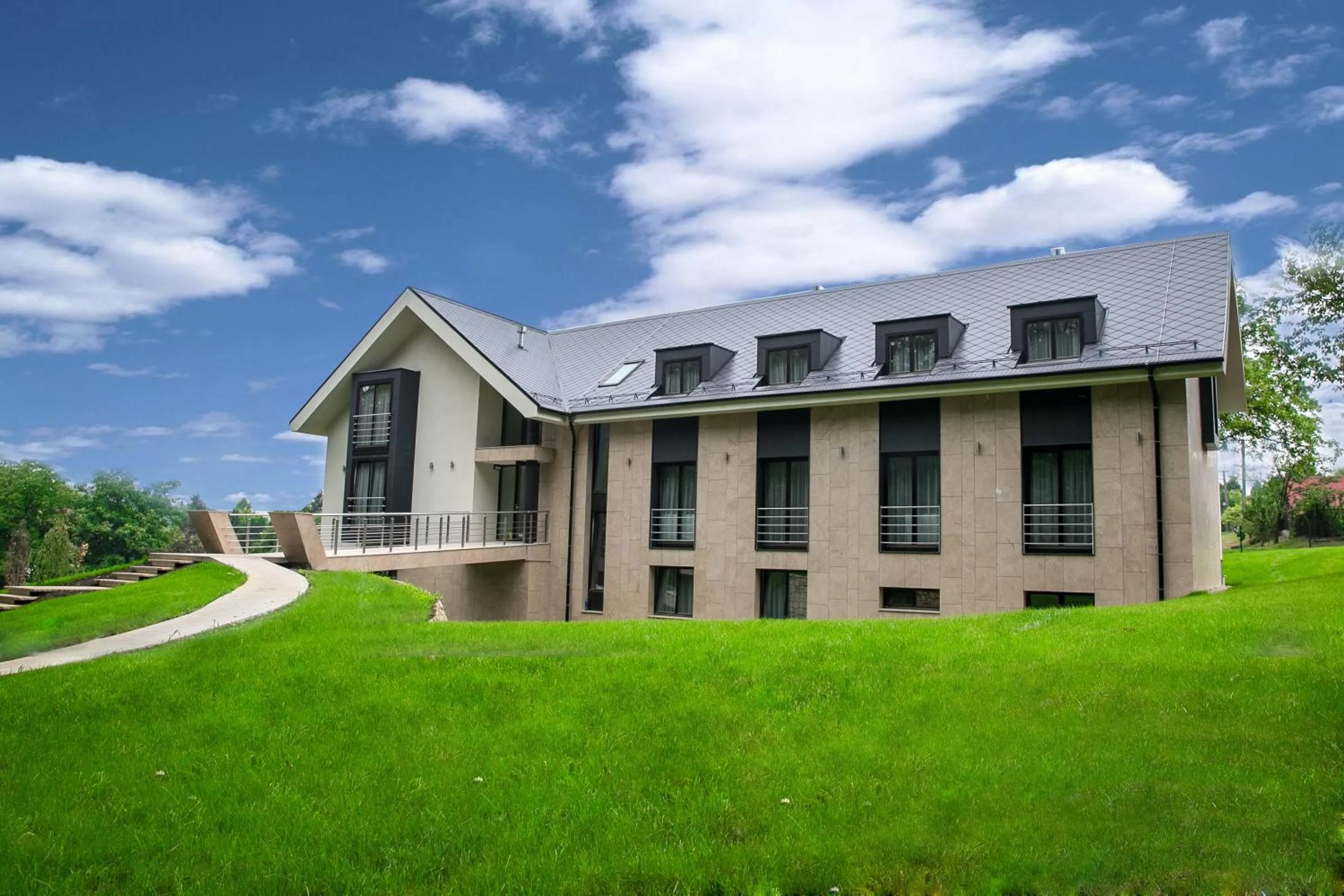 Property building in Zámeček Petrovice