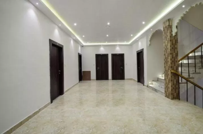 Hotel Rani Palace at Lake Fatehsagar